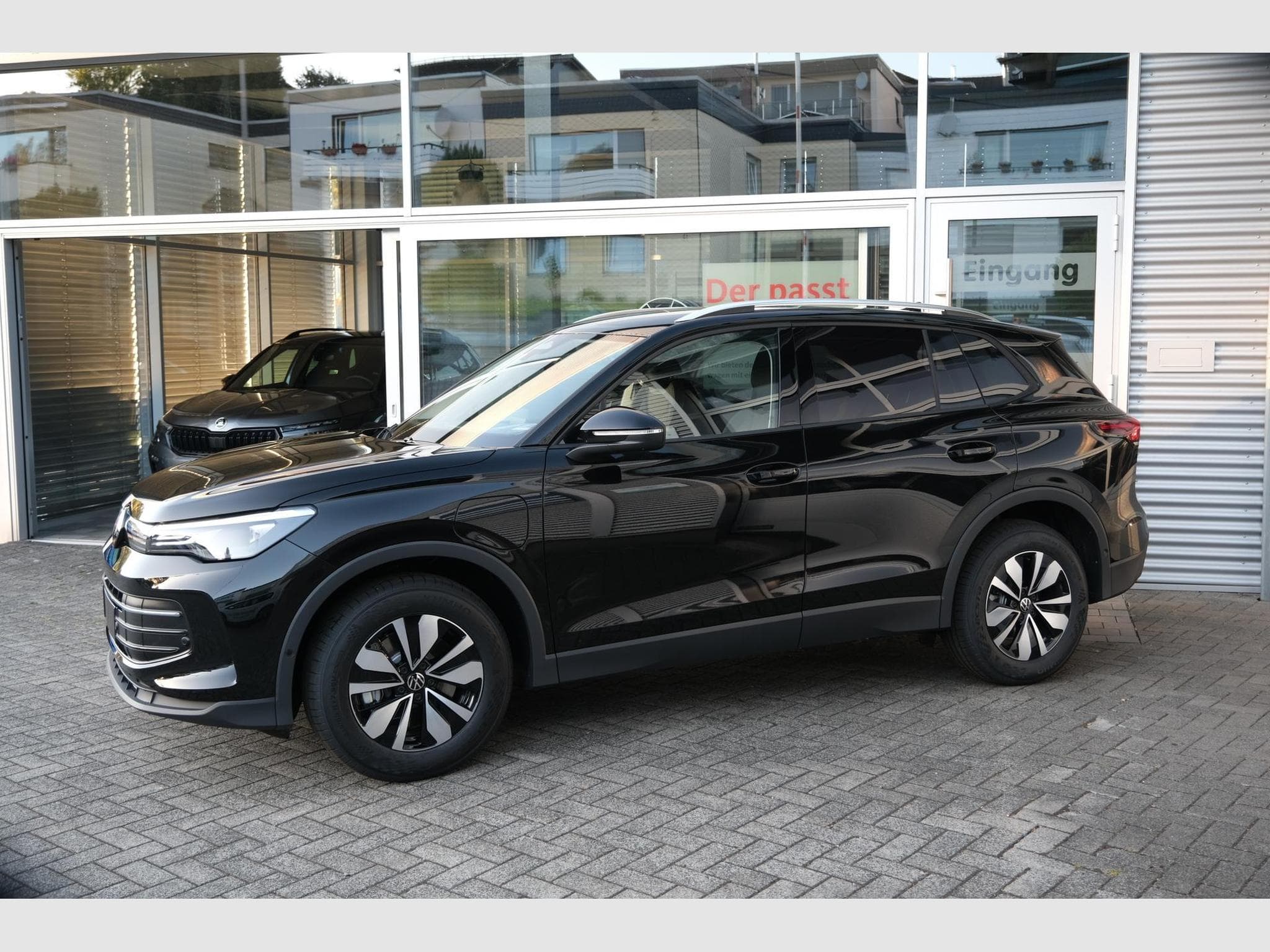 VW Tiguan eHybrid Life DCC (2026) - Foto 2