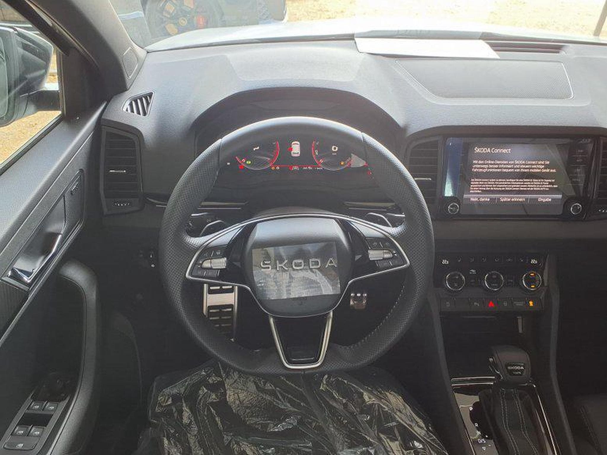 Skoda Karoq Sportline 2.0 TSI 7-Gang-DSG 4x4 (2026) - Photo 8