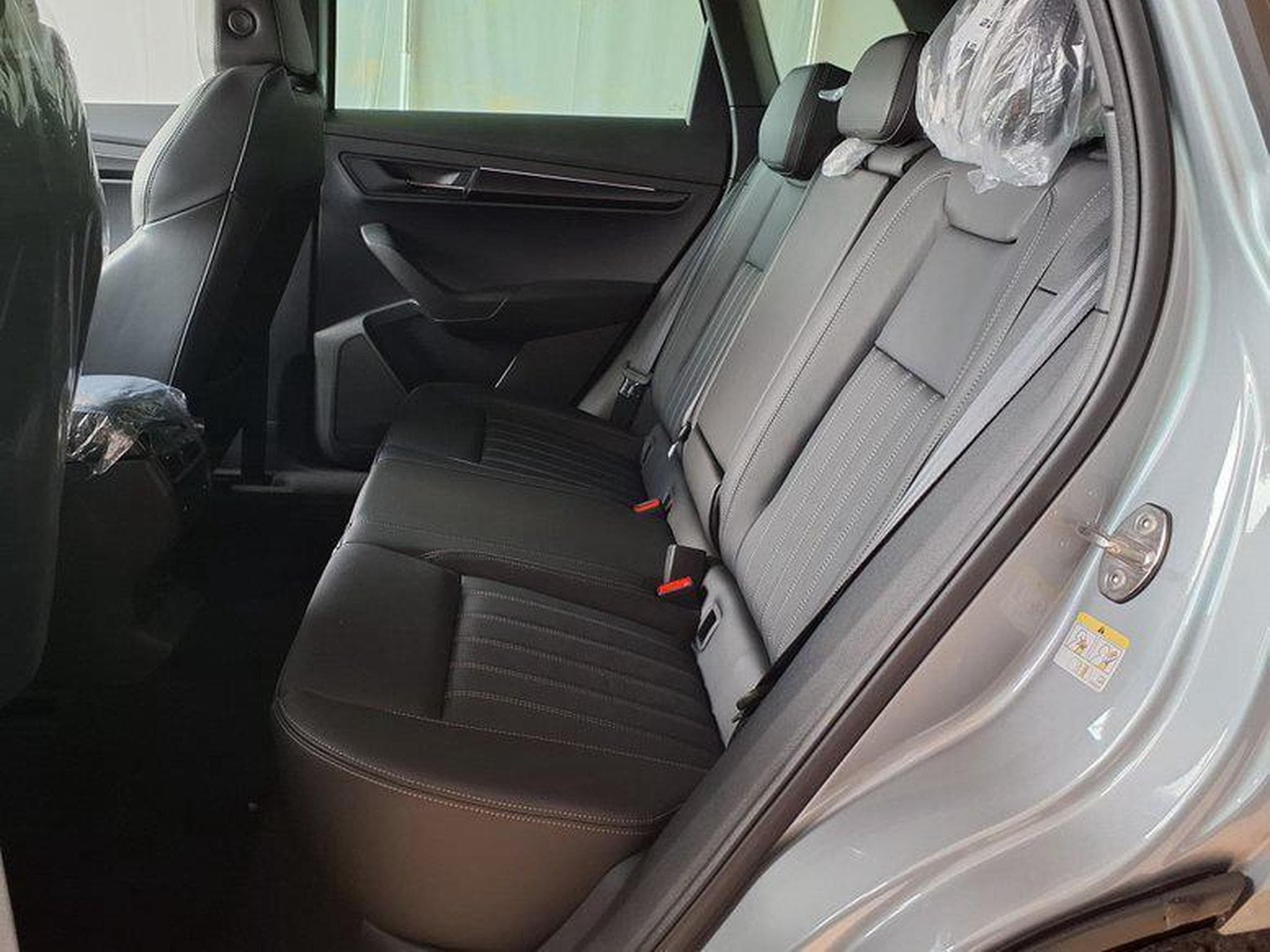 Skoda Karoq Sportline 2.0 TSI 7-Gang-DSG 4x4 (2026) - Photo 6