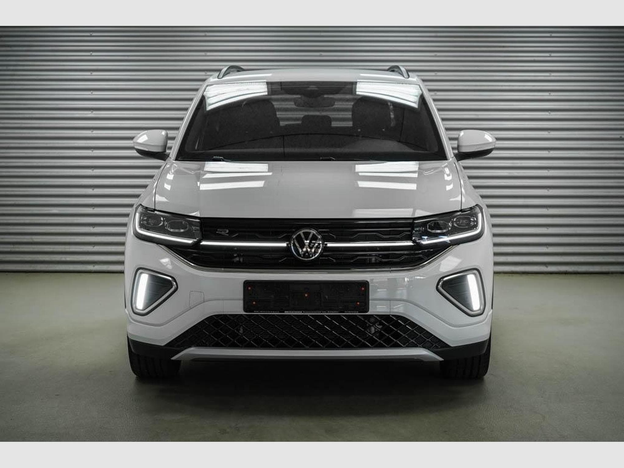 VW T-Cross 1,5 TSI DSG (2025) - Photo 2