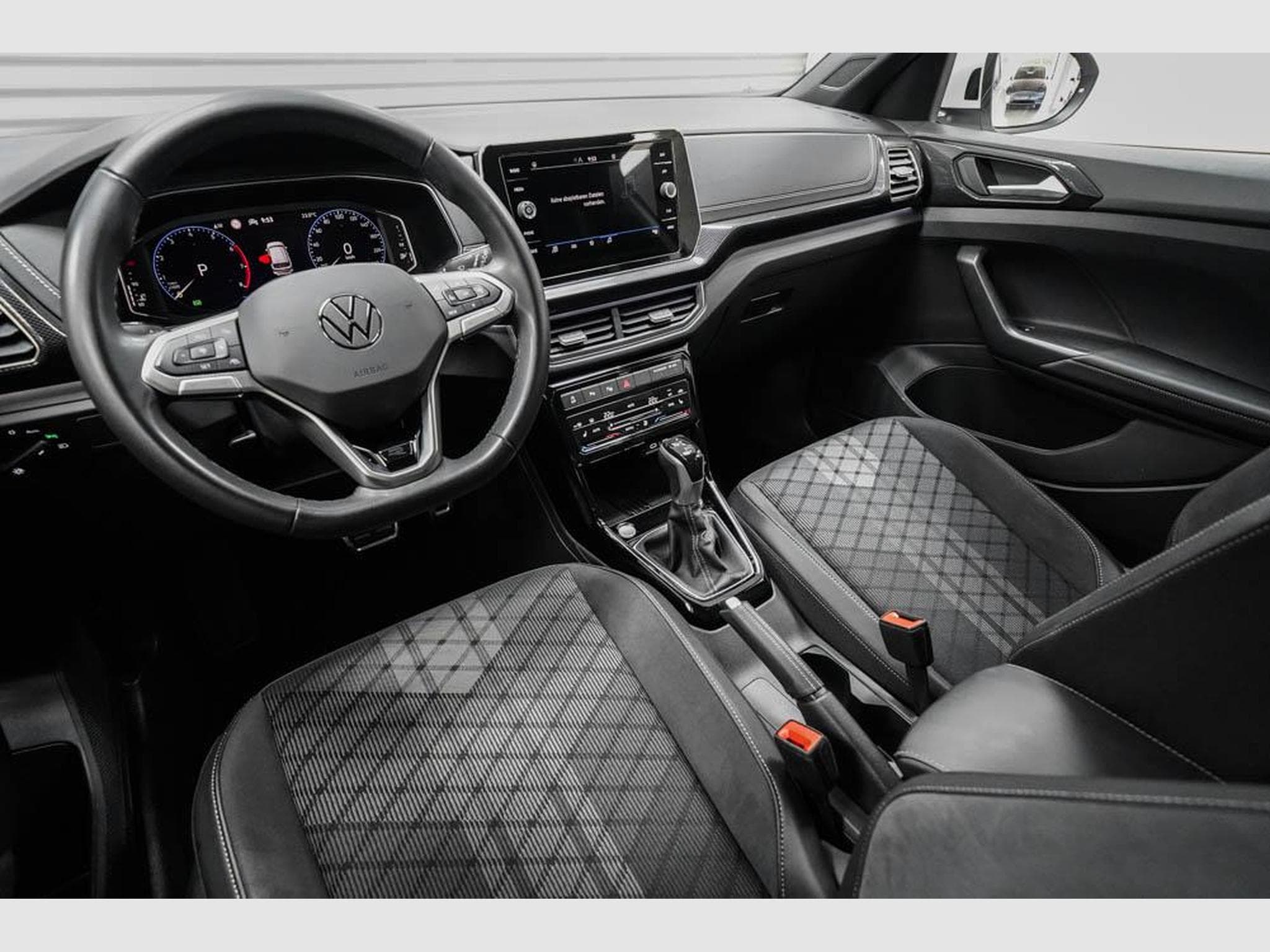 VW T-Cross 1,5 TSI DSG (2025) - Photo 7