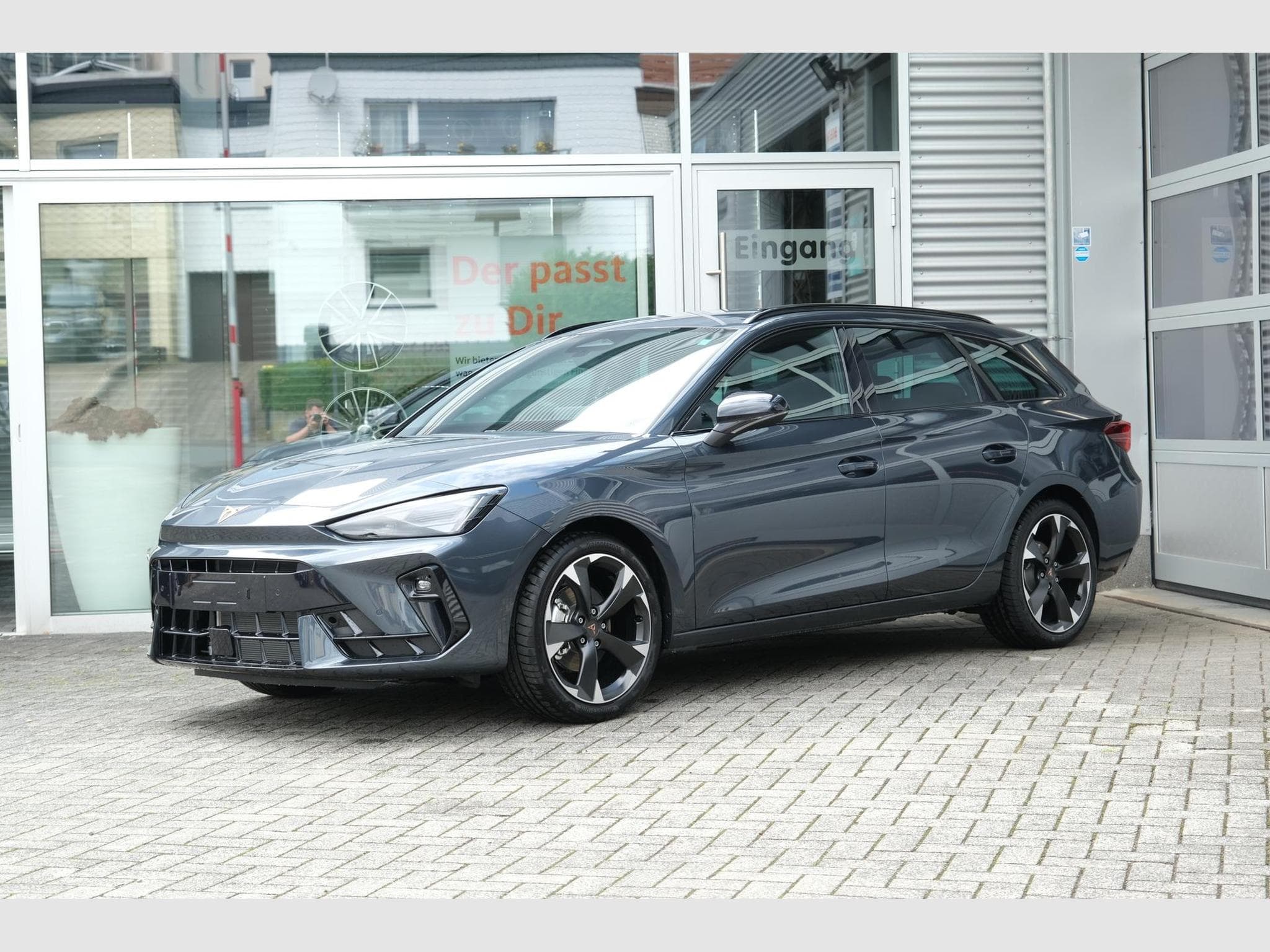 Cupra Leon 1.5 eTSI DSG (2026) - Foto 1