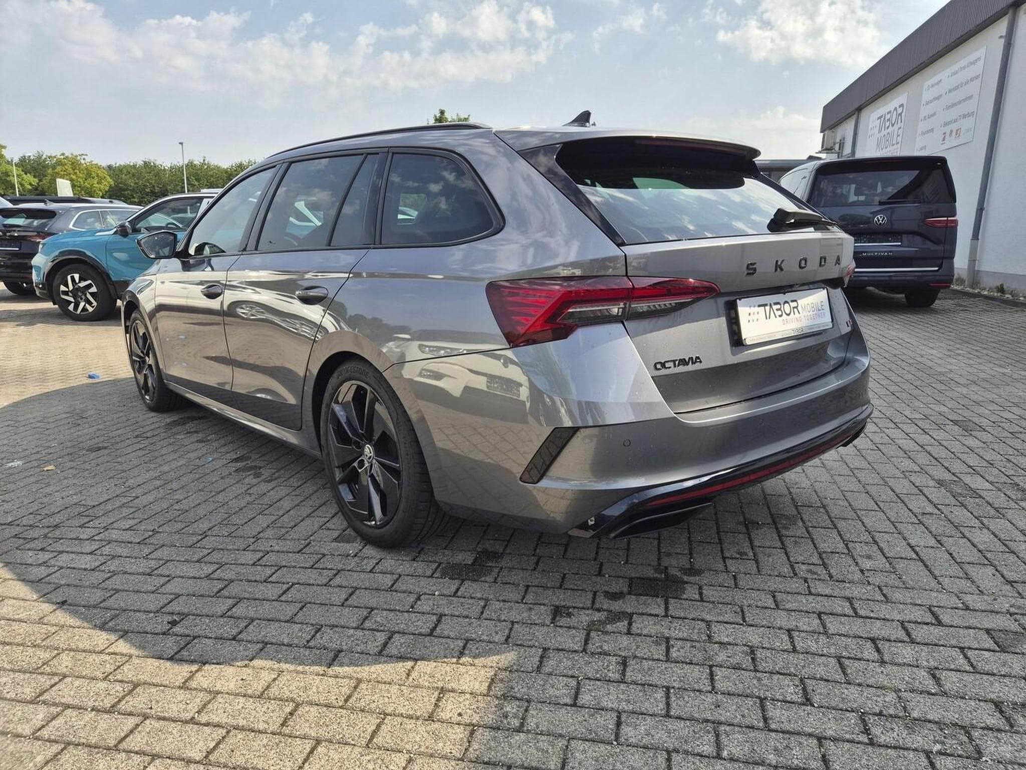 Skoda Octavia RS (2025) - Foto 3