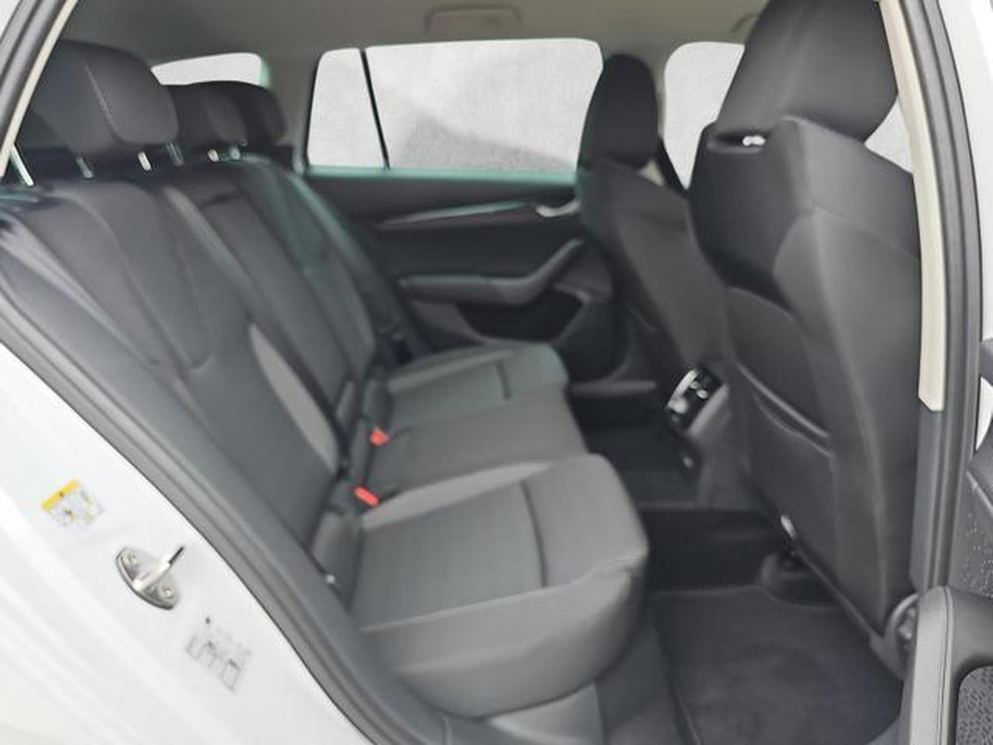 Skoda Octavia 2.0 TDI 110 kW Selection (2026) - Foto 13