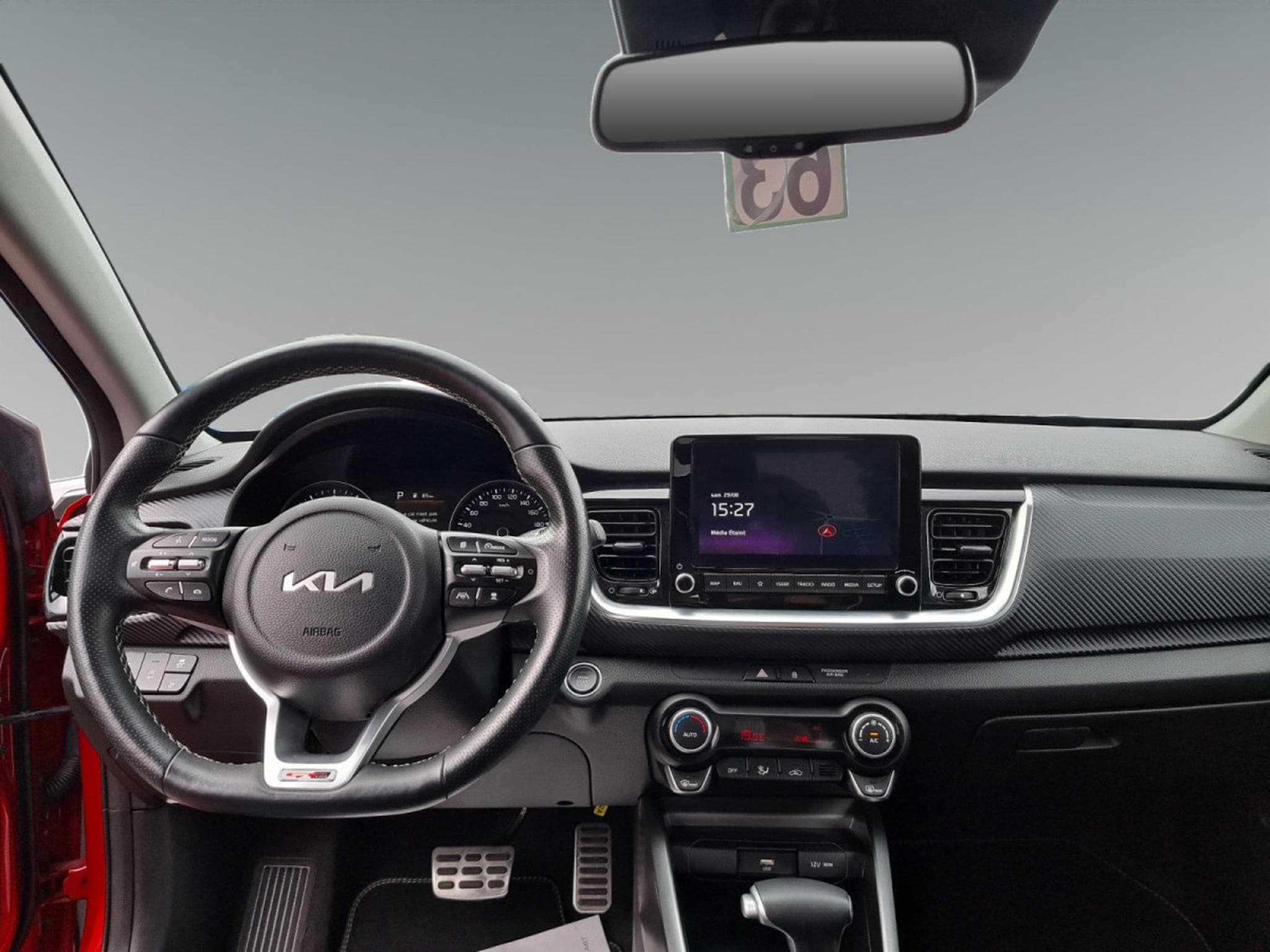 Kia Stonic GT LINE 1.0T 120 ISG MHEV 7DCT (2022) - Photo 11