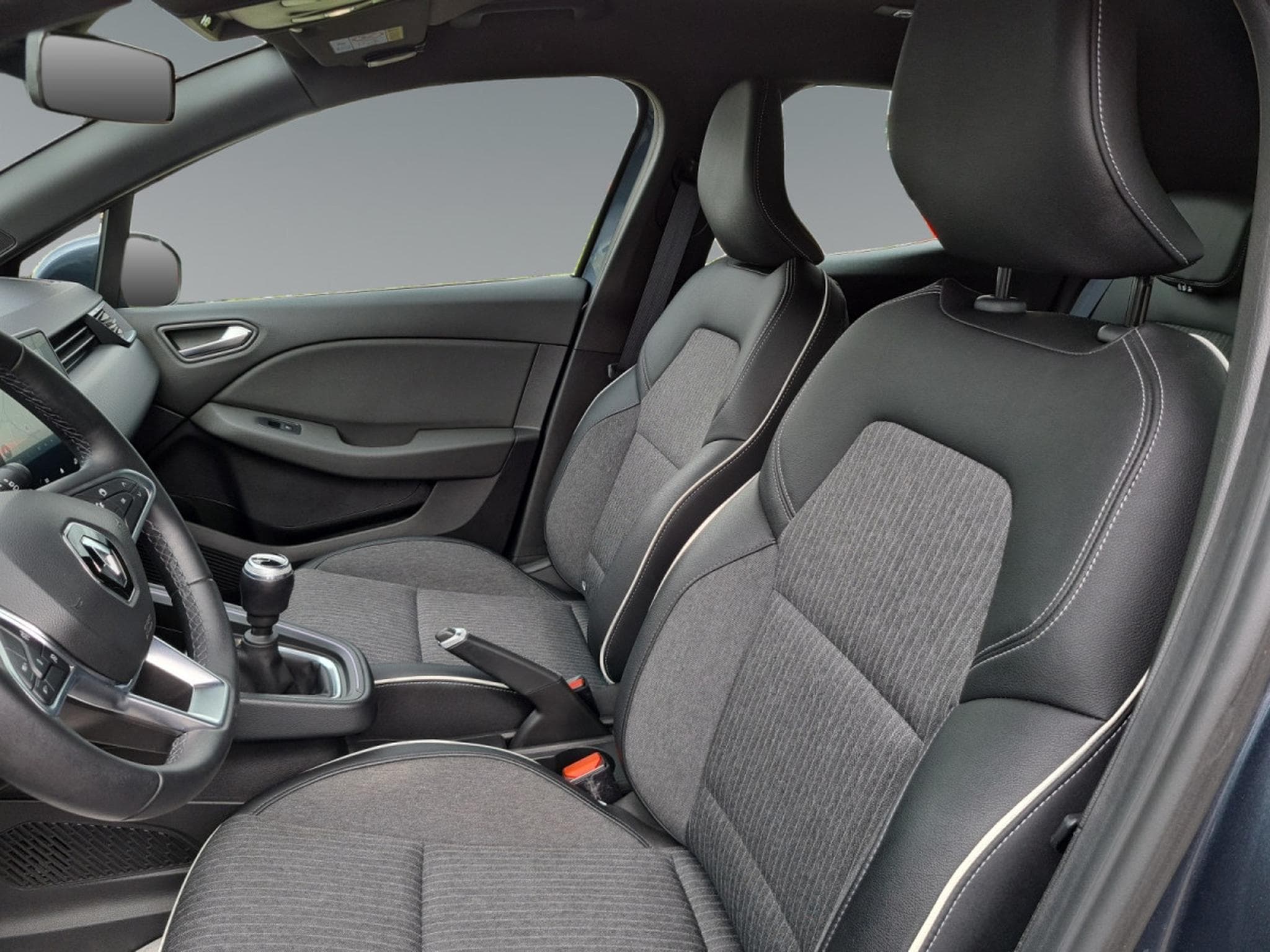 Renault Clio V Intens 0.9 90ch (2021) - Photo 9