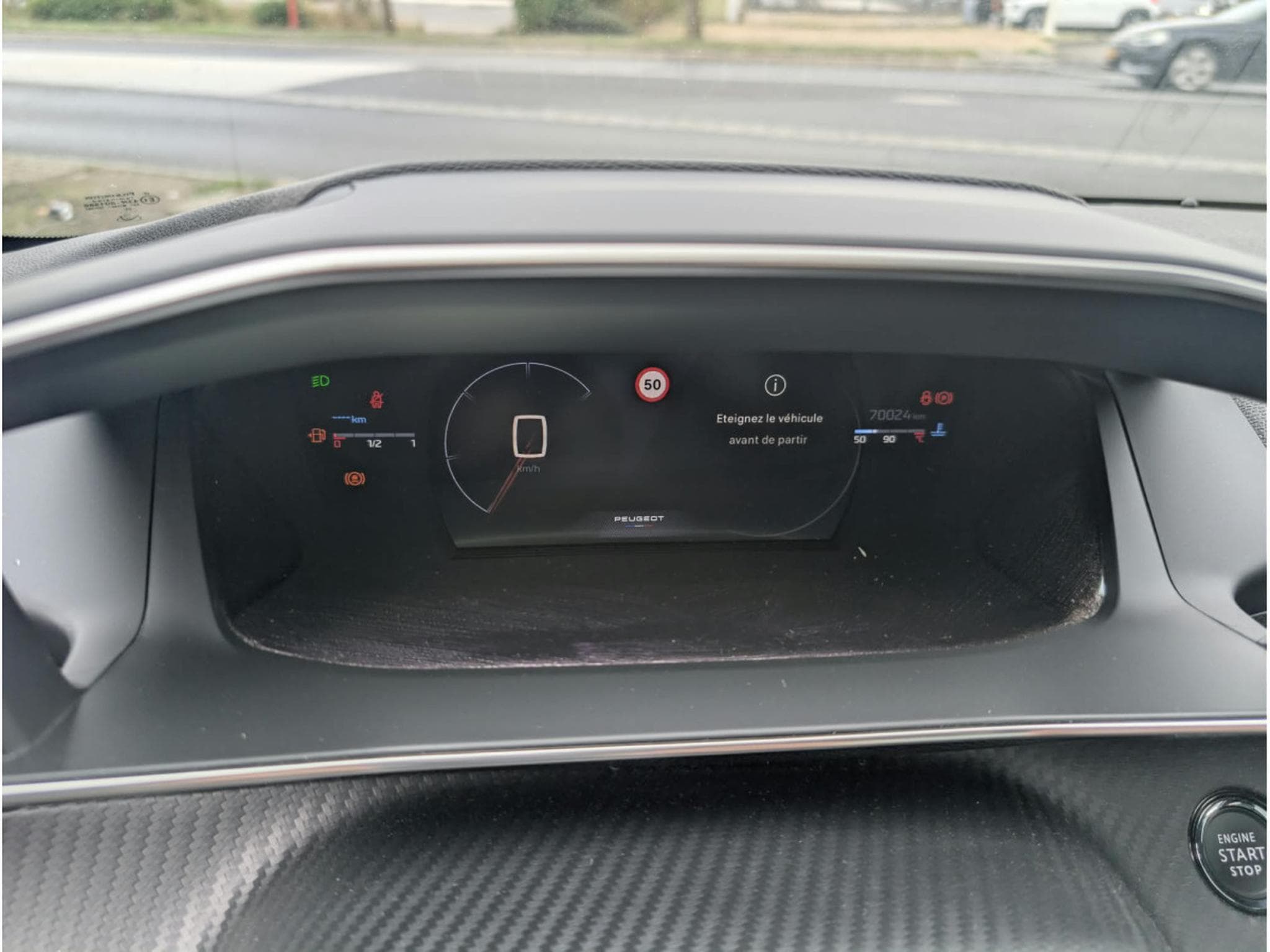 Peugeot 208 GT LINE BLACK EDITION 1.2 PURETECH (2024) - Photo 15