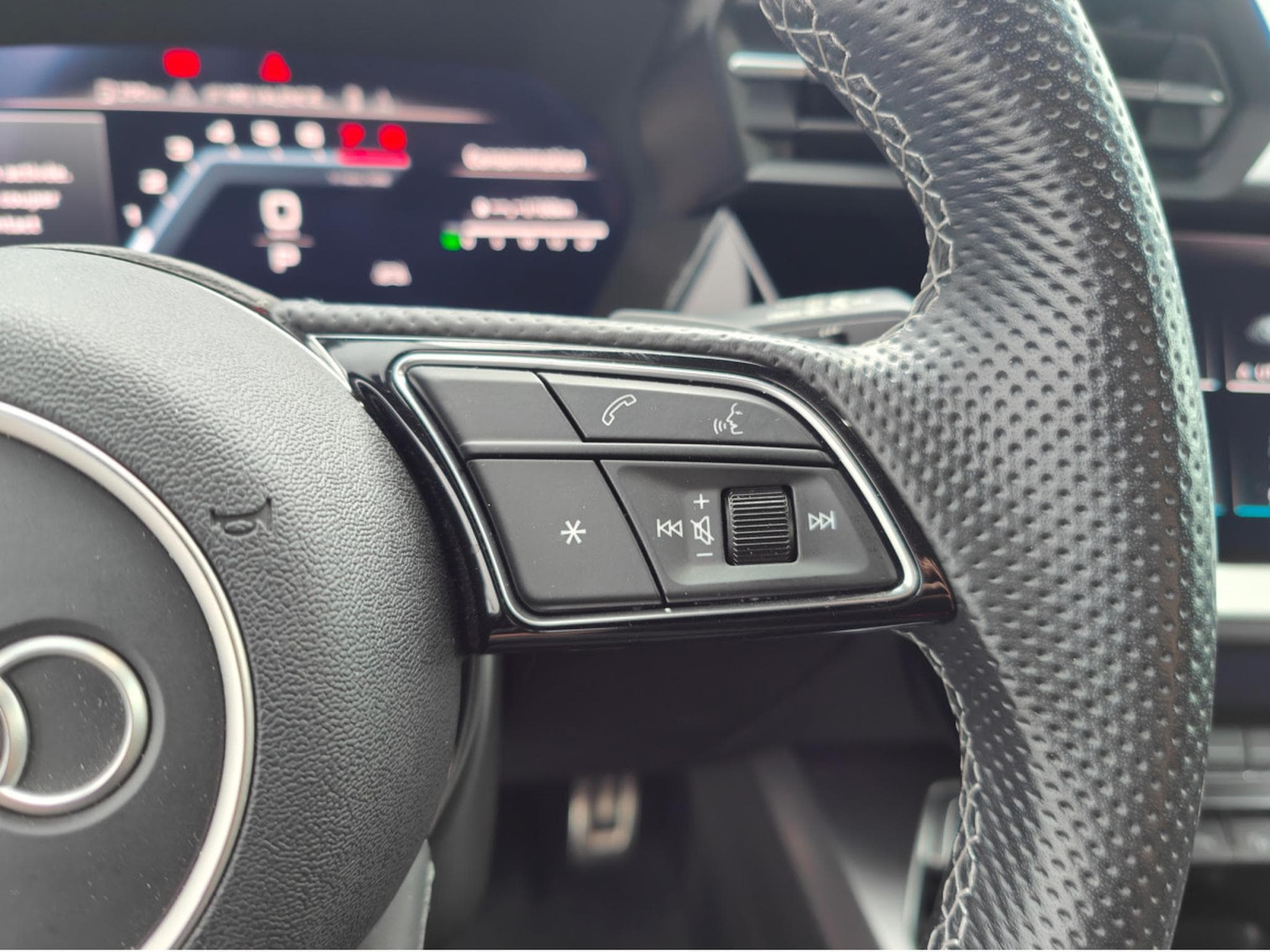 Audi A3 A3 SPORTBACK 30 TFSI S-LINE GPS CARPLAY (2023) - Photo 15
