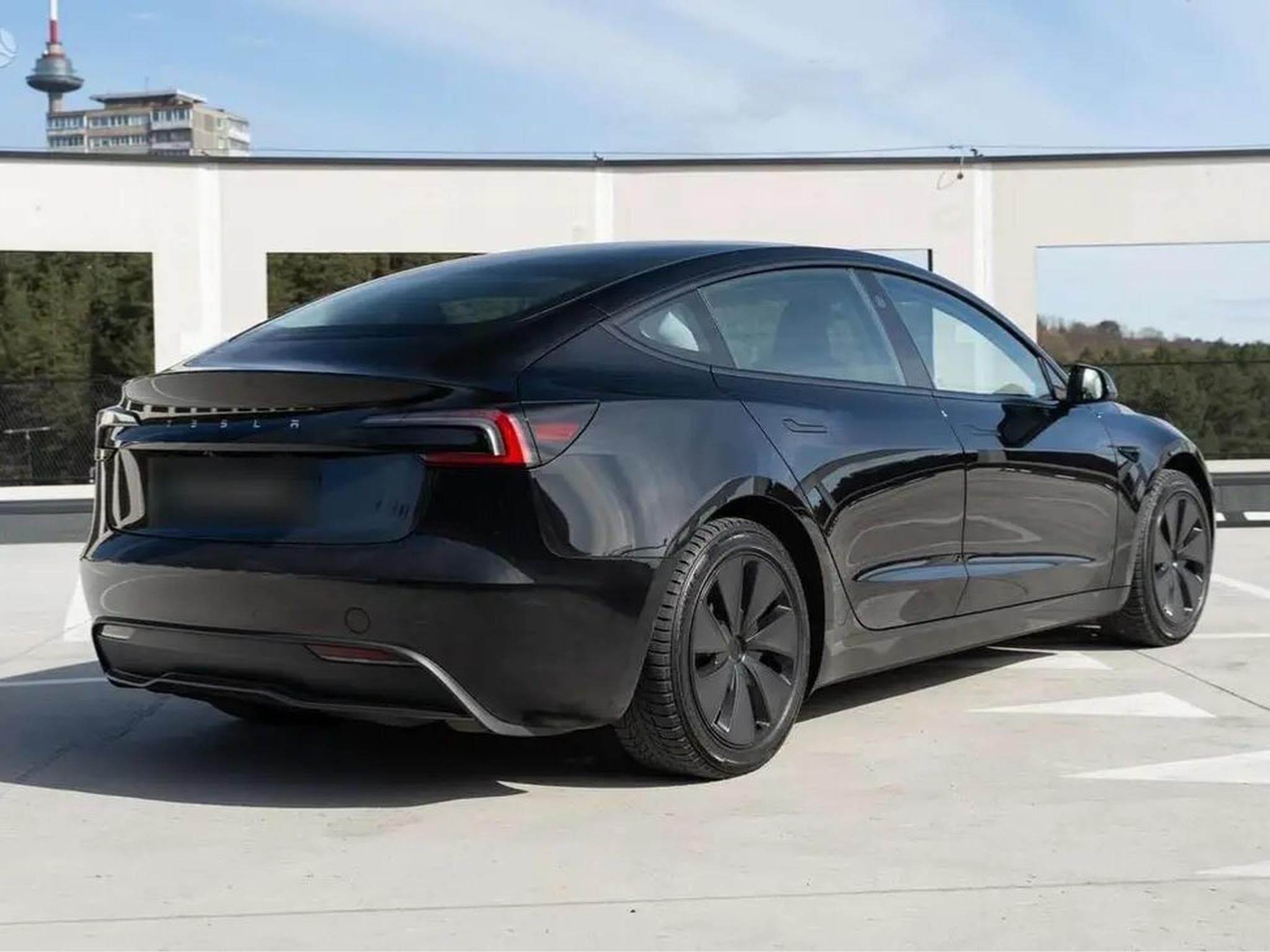 Tesla Model 3 HIGHLAND PREMIUM RWD - GARANTIE 2032 (2024) - Photo 2