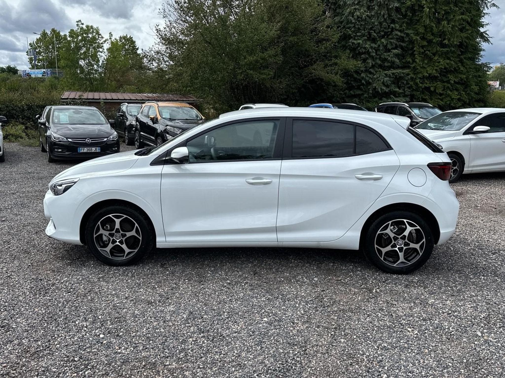 MG MG3 1.5 HYBRID+ 195 LUXURY (2026) - Photo 8