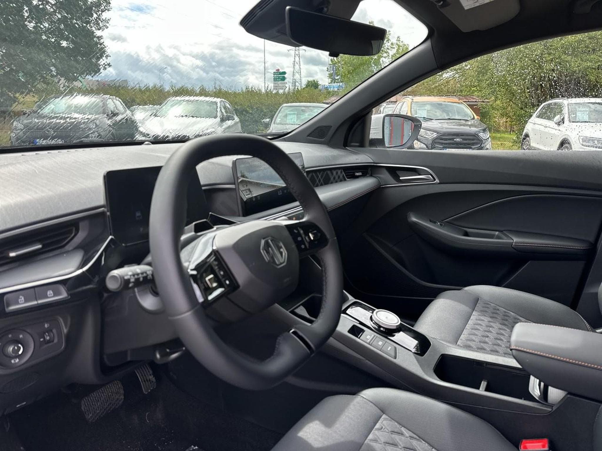 MG MG3 1.5 HYBRID+ 195 LUXURY (2026) - Photo 13