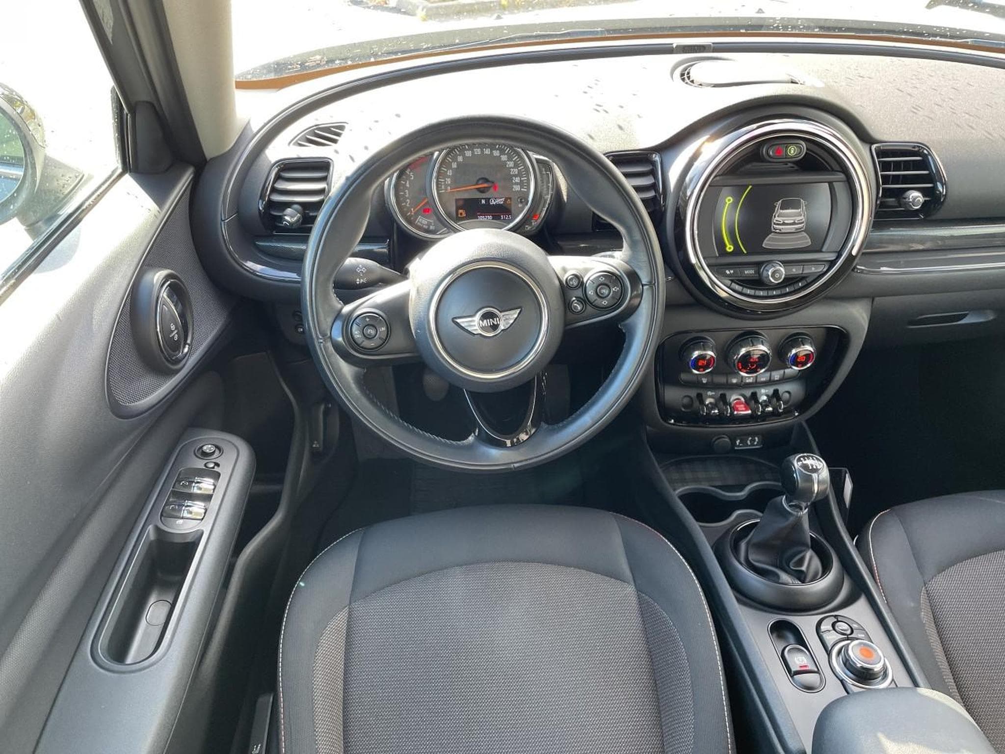 Mini CLUBMAN COOPER D 150 BUSINESS (2017) - Photo 10