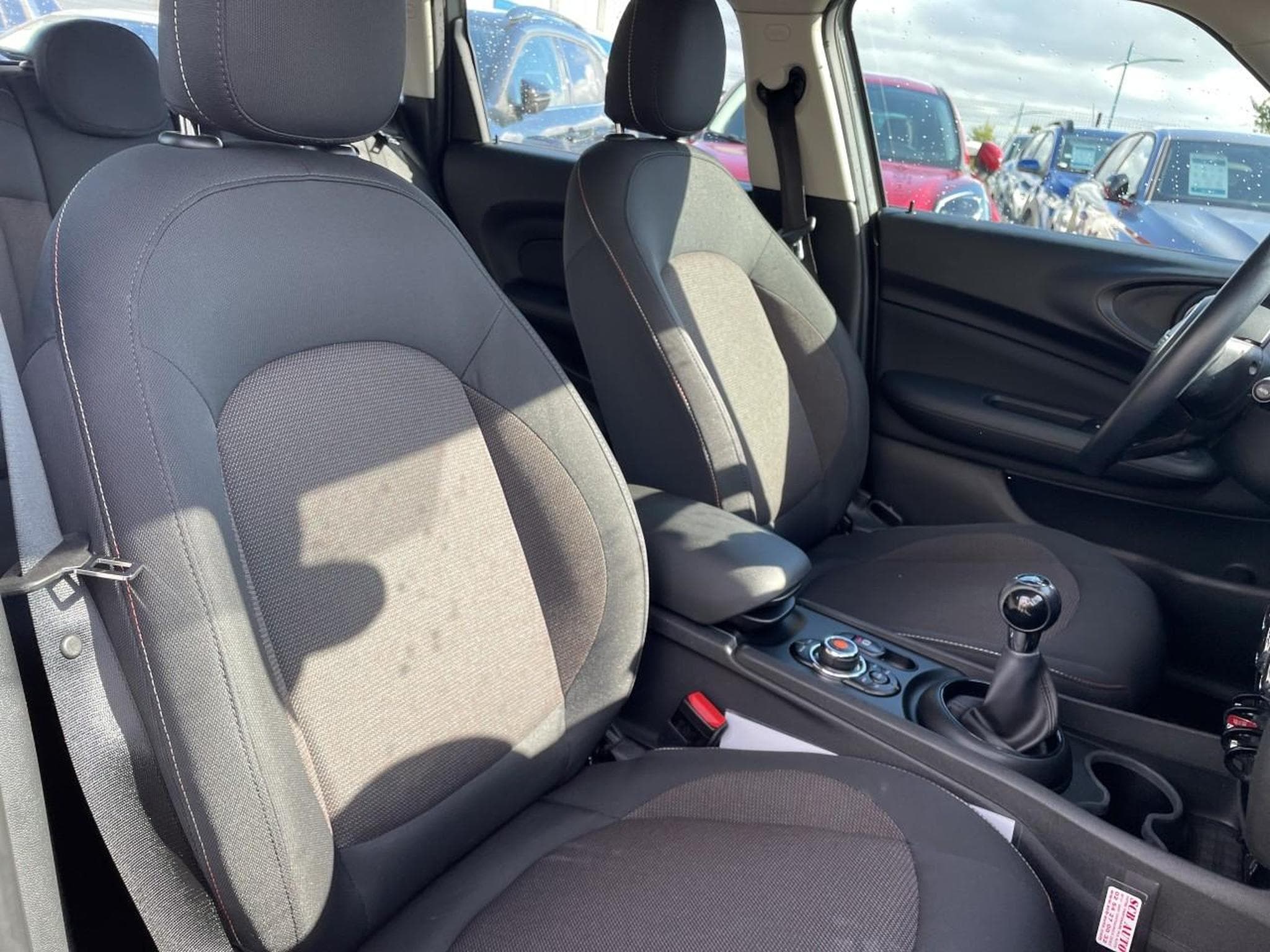Mini CLUBMAN COOPER D 150 BUSINESS (2017) - Photo 14