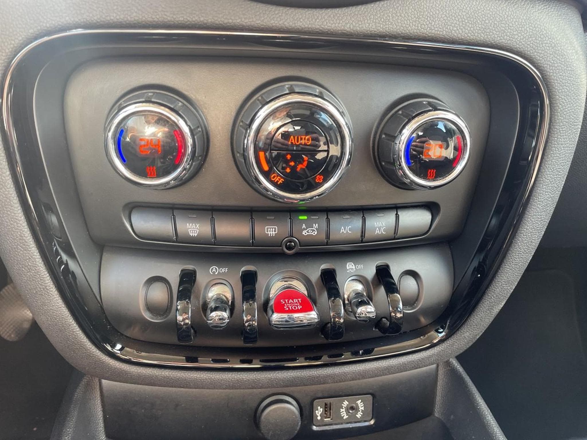 Mini CLUBMAN COOPER D 150 BUSINESS (2017) - Photo 20