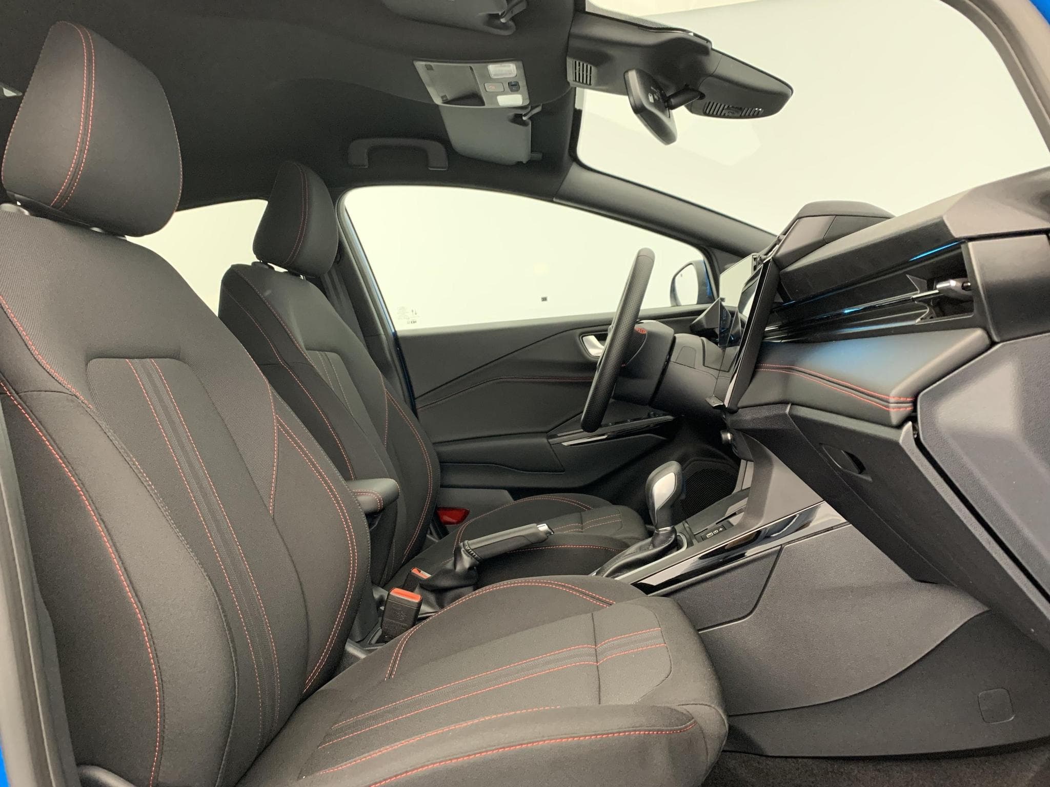 Ford PUMA 1.0 EcoBoost 125 ch mHEV S&S Powershift ST-Line (2026) - Foto 9