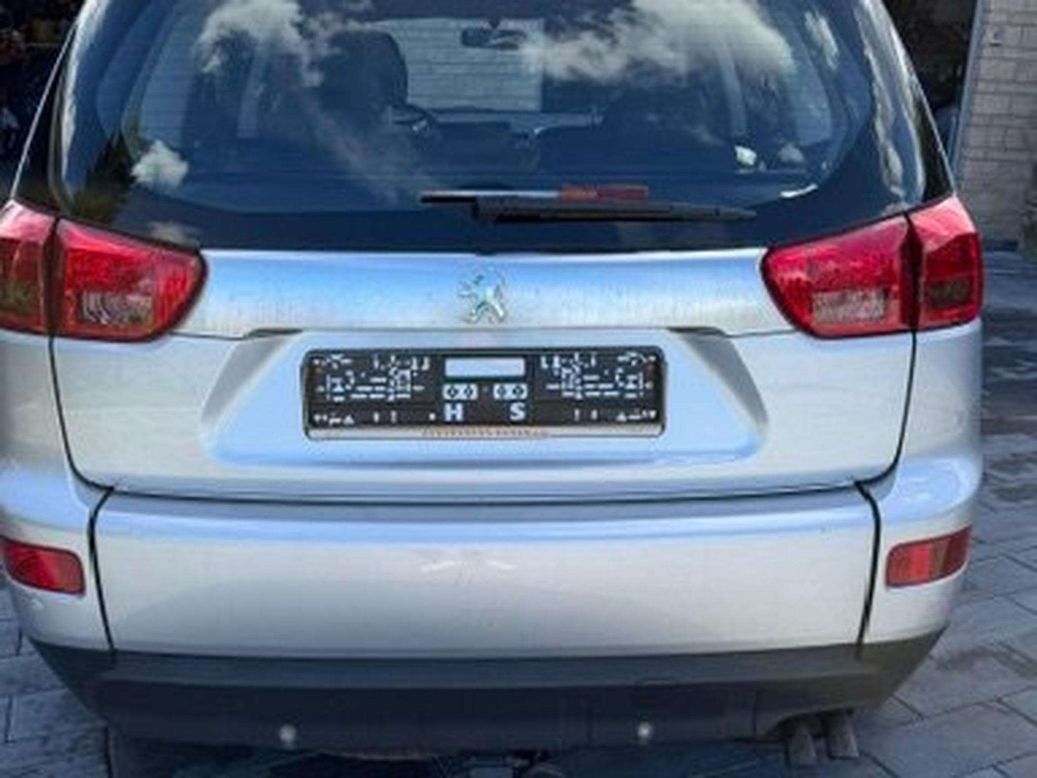 Peugeot 4007 (2009) - Photo 2