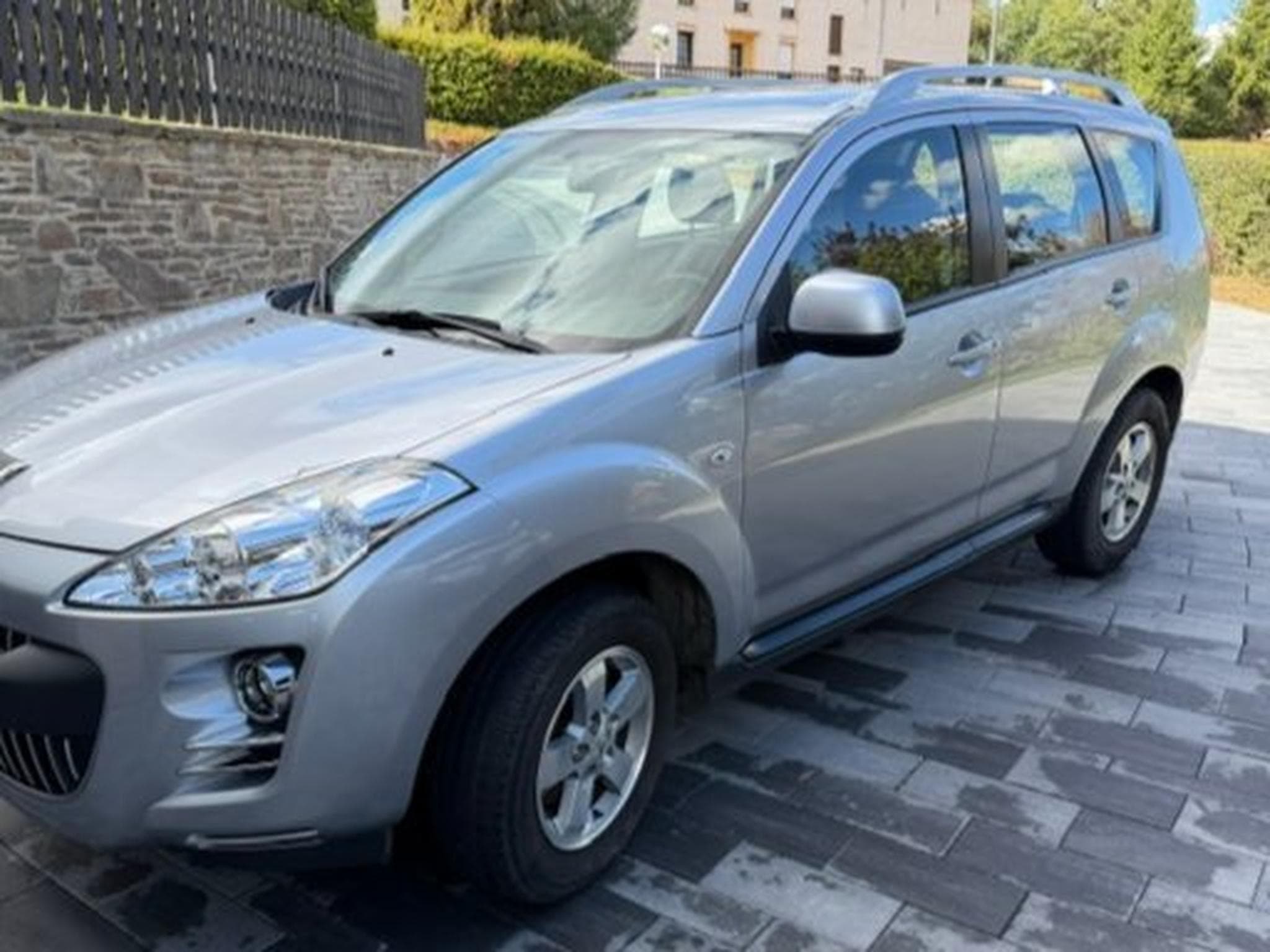Peugeot 4007 (2009) - Photo 4