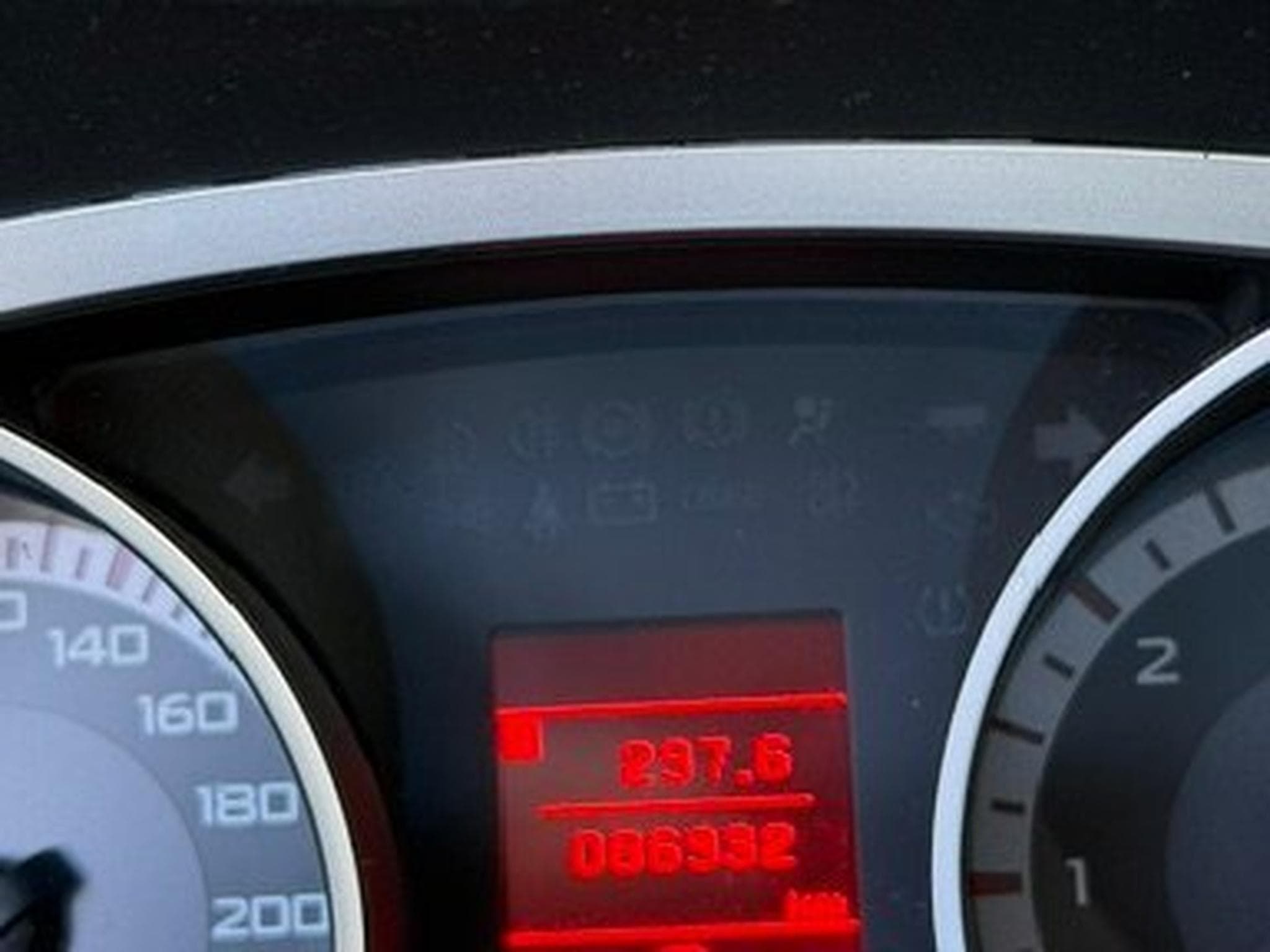 Peugeot 4007 (2009) - Photo 6