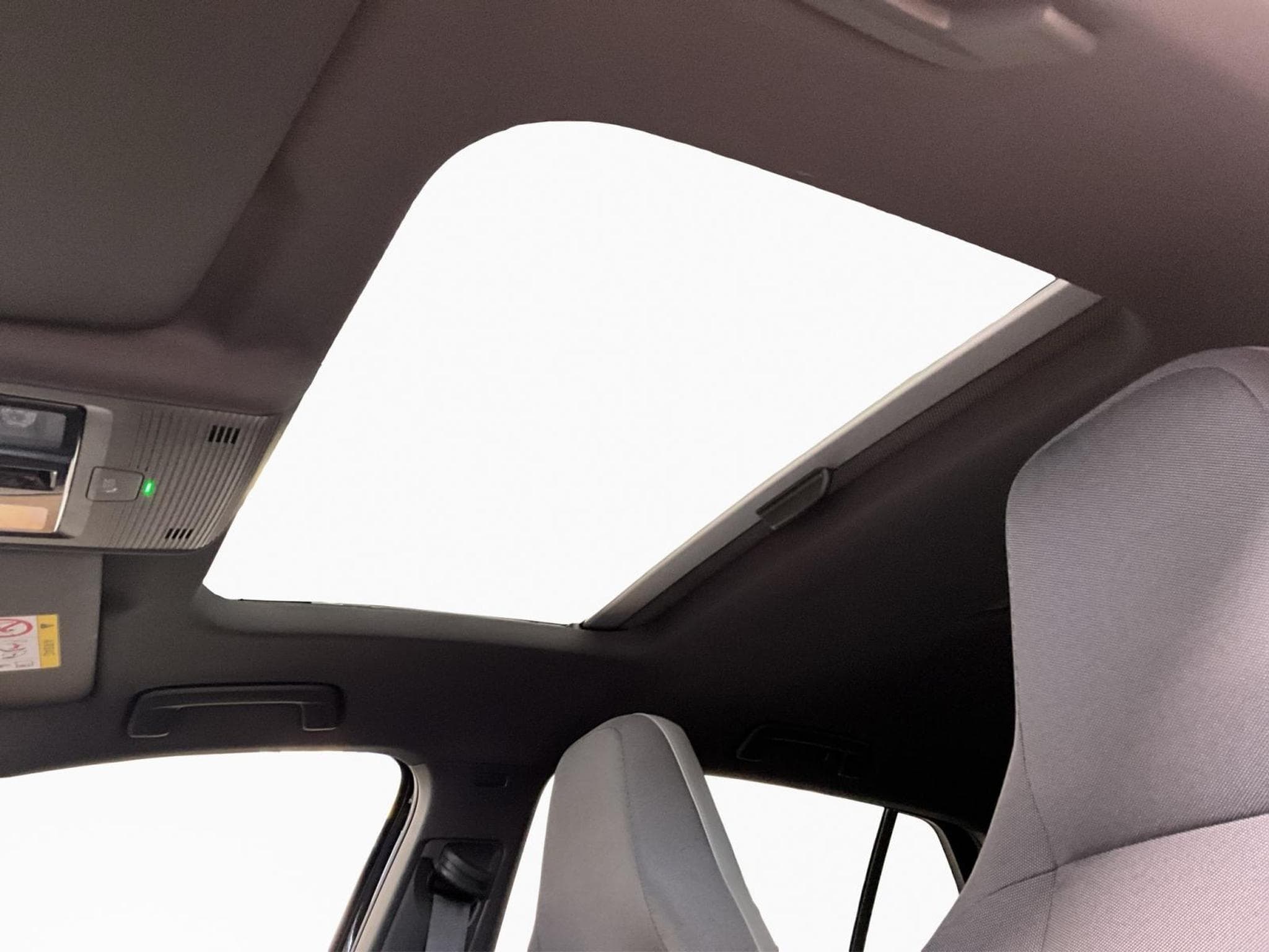 VW Golf GTD+DSG+LED+PANO+AHK+KEYLESS (2022) - Photo 15