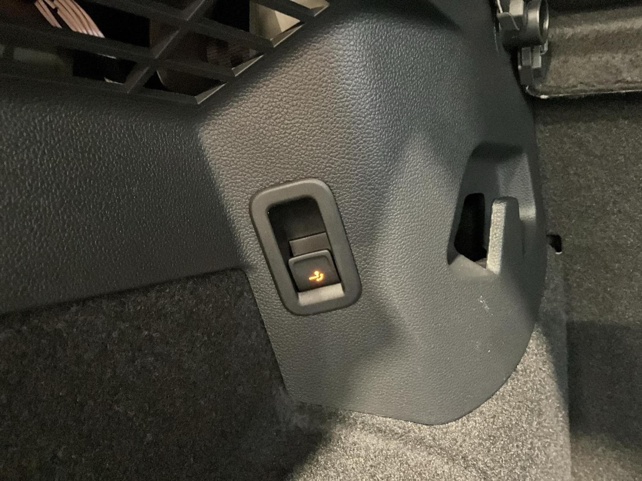 VW Golf GTD+DSG+LED+PANO+AHK+KEYLESS (2022) - Photo 19