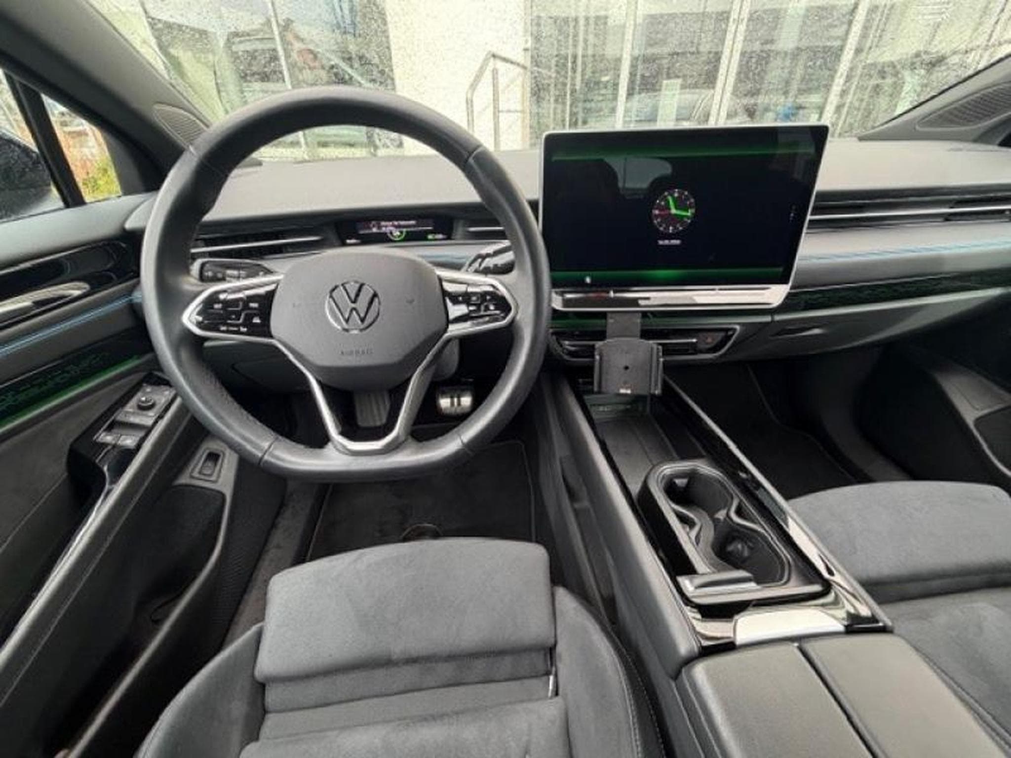 VW ID.7 PRO (2024) - Photo 14