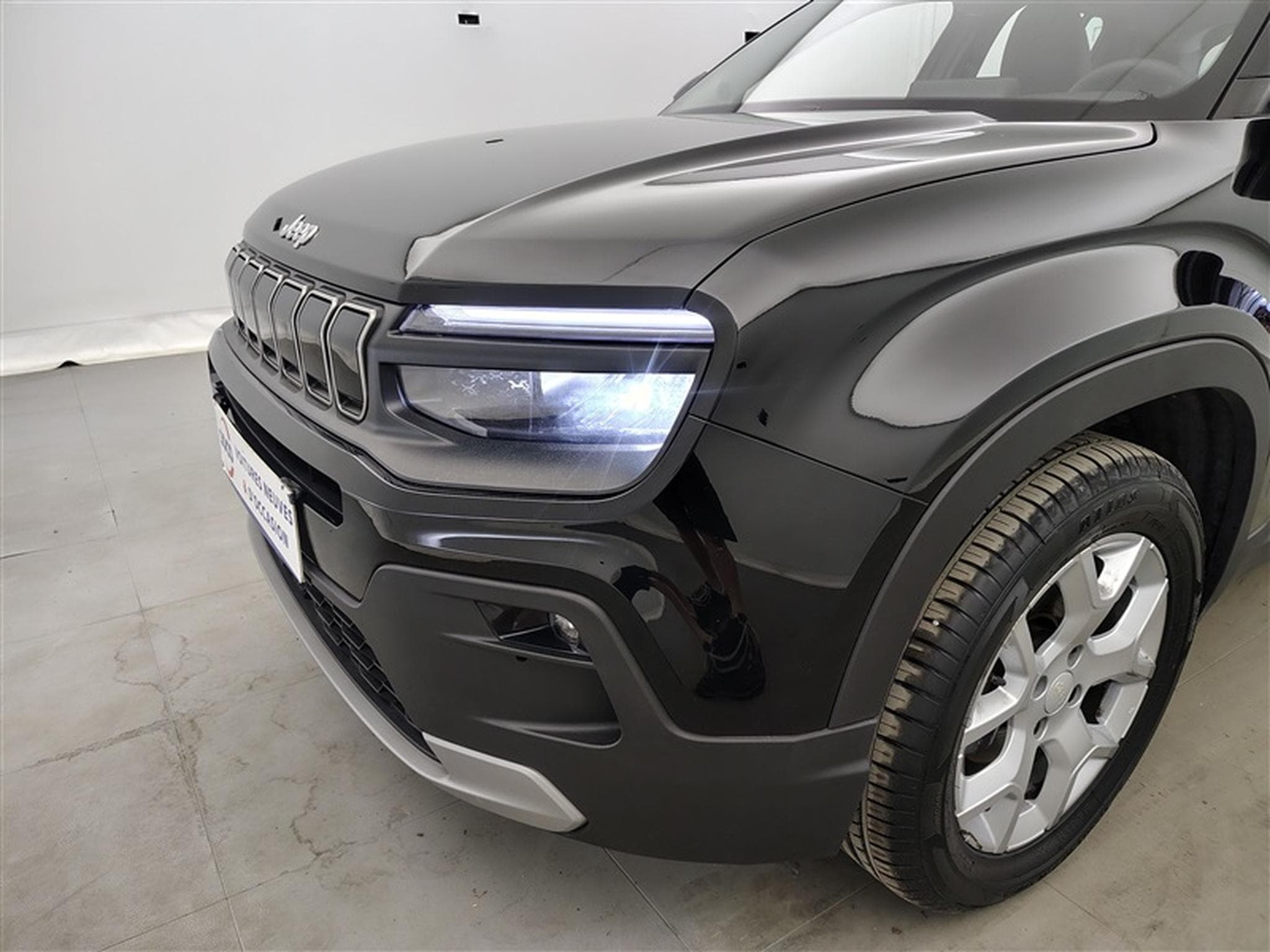 Jeep Avenger 1.2 Turbo 100cv Altitude NAVI / FULL LED / CUIR PARTIEL /CAM (2025) - Foto 15