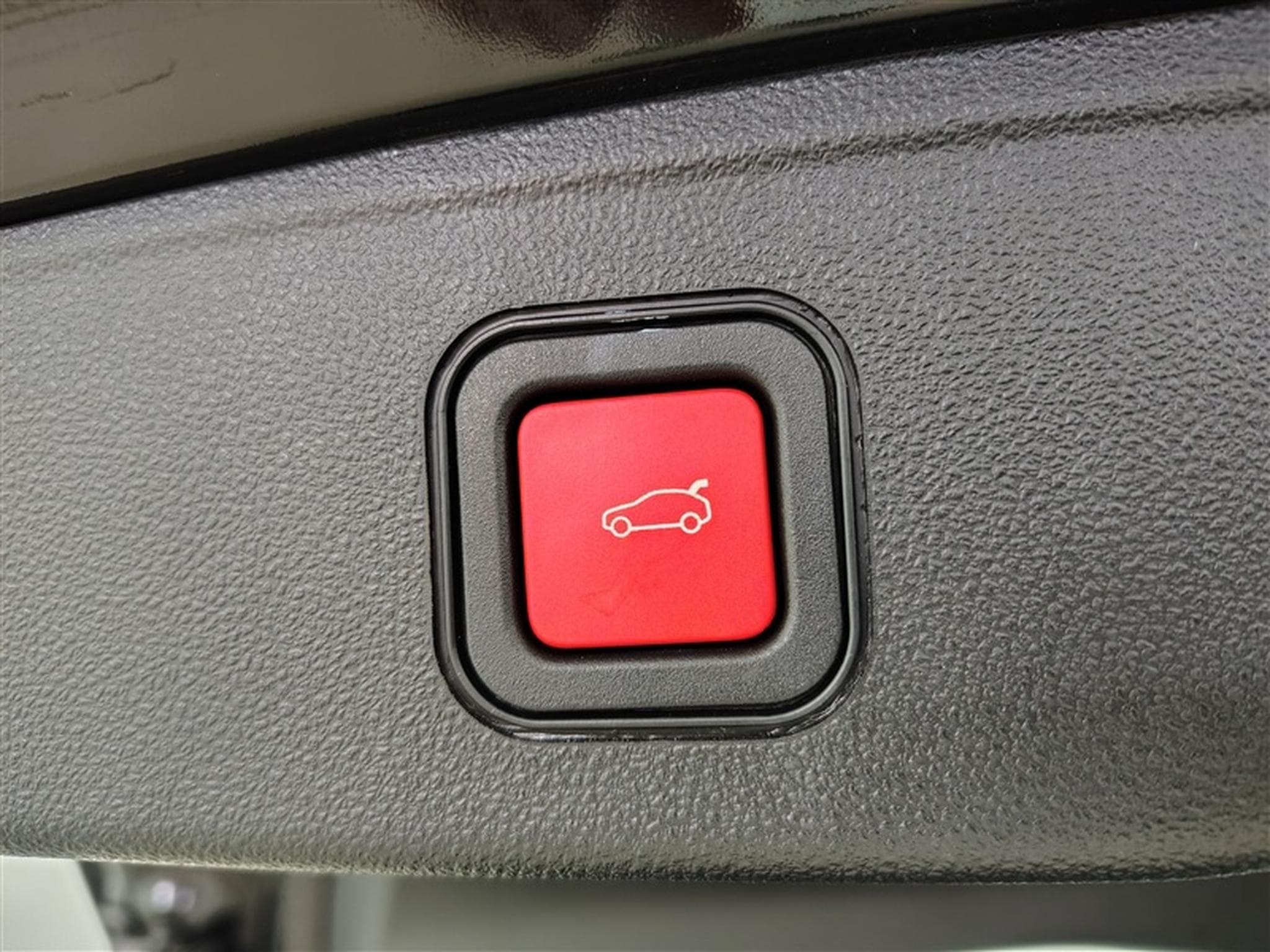 Jeep Avenger 1.2 Turbo 100cv Altitude NAVI / FULL LED / CUIR PARTIEL /CAM (2025) - Foto 18