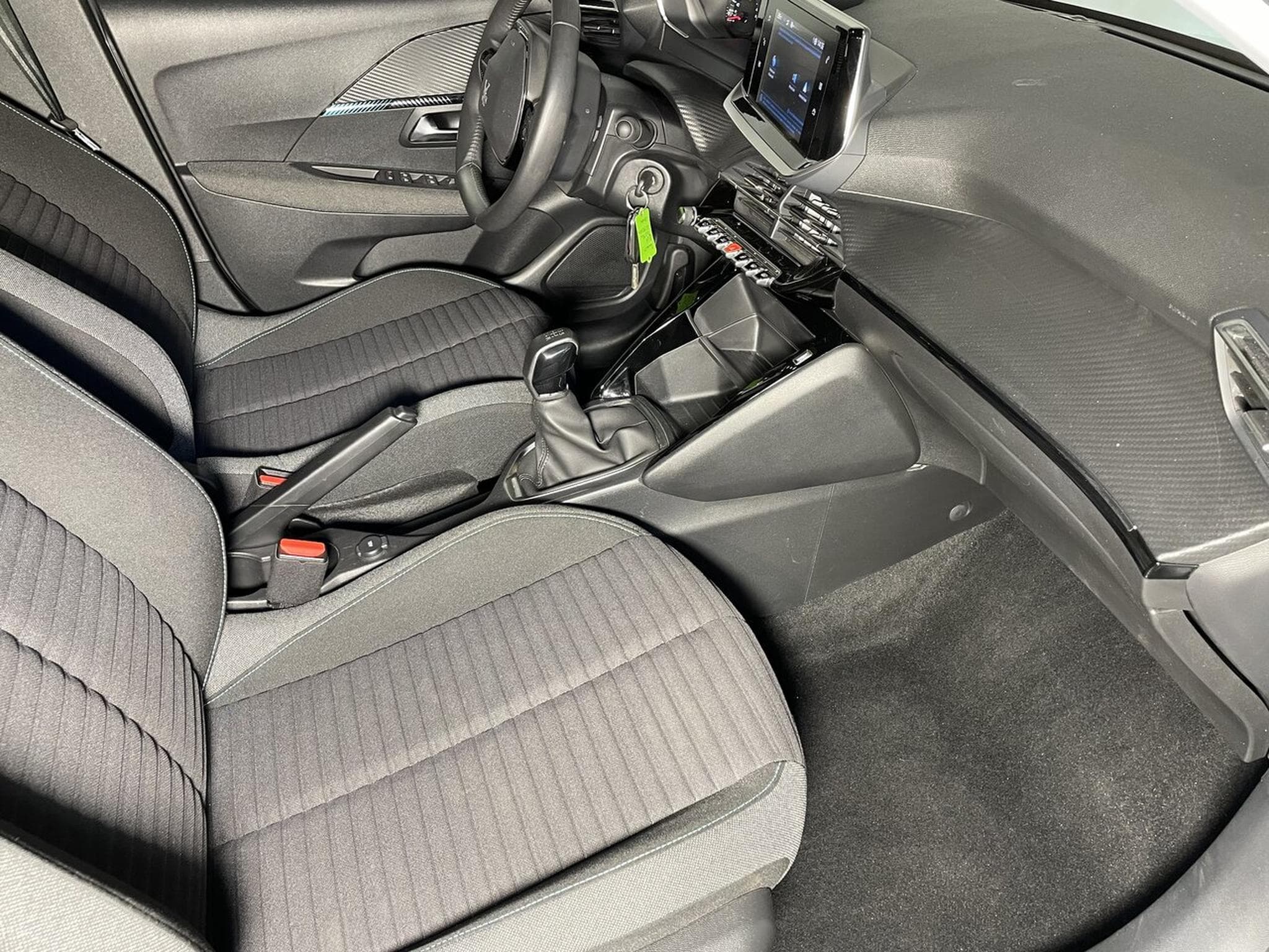 Peugeot 208 1.2 ESSENCE 75 CV ALLURE STYLE CARPLAY 5P (2023) - Foto 10