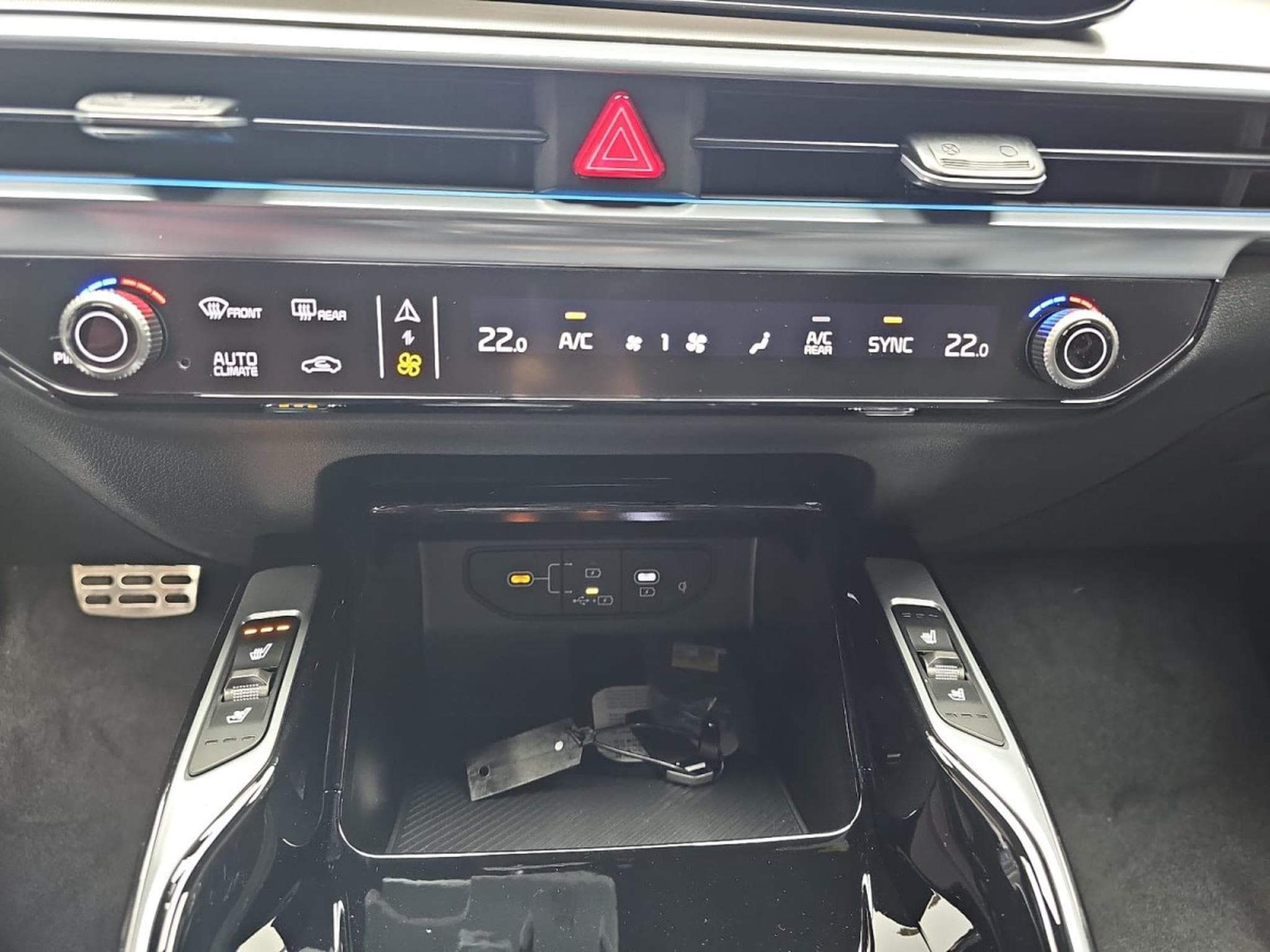 Kia Sorento 2.2 CRDI 193 DCT8 Platinum AWD (2026) - Foto 10