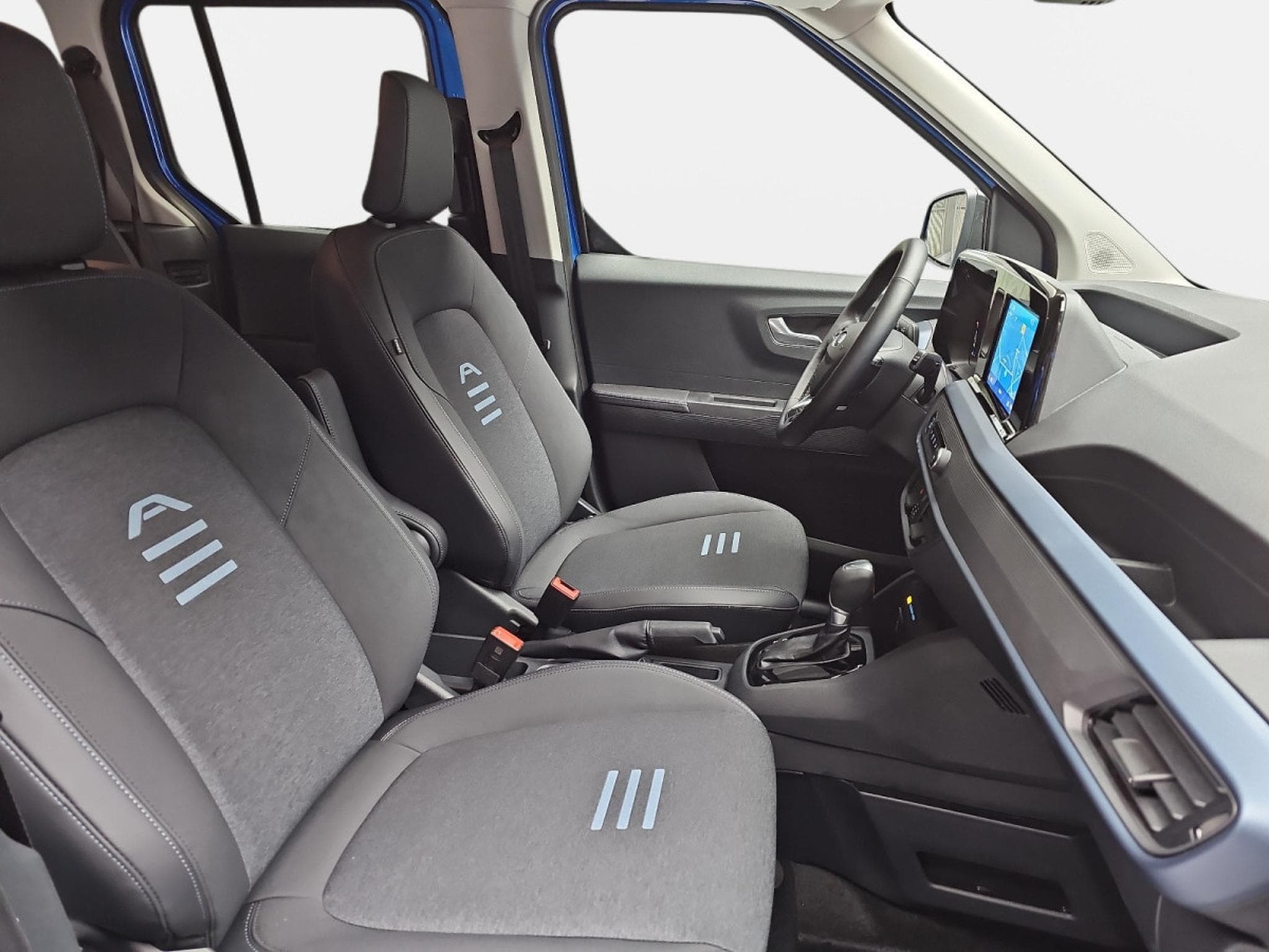 Ford Tourneo 1.0i Ecoboost 126 Active Automatik (2026) - Photo 13