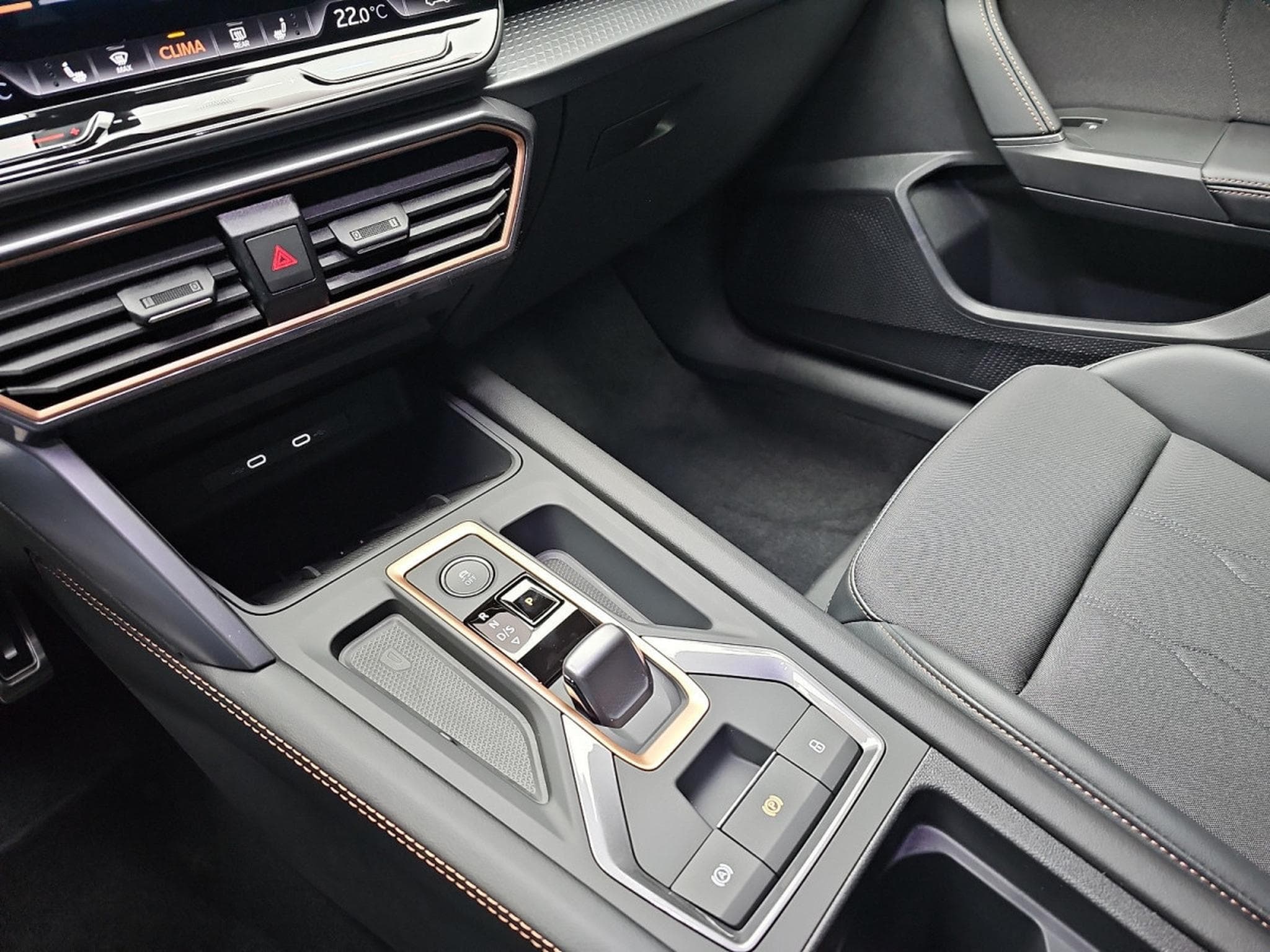 Cupra Leon 1.5 eTSi DSG 150 Kombi (2025) - Photo 7