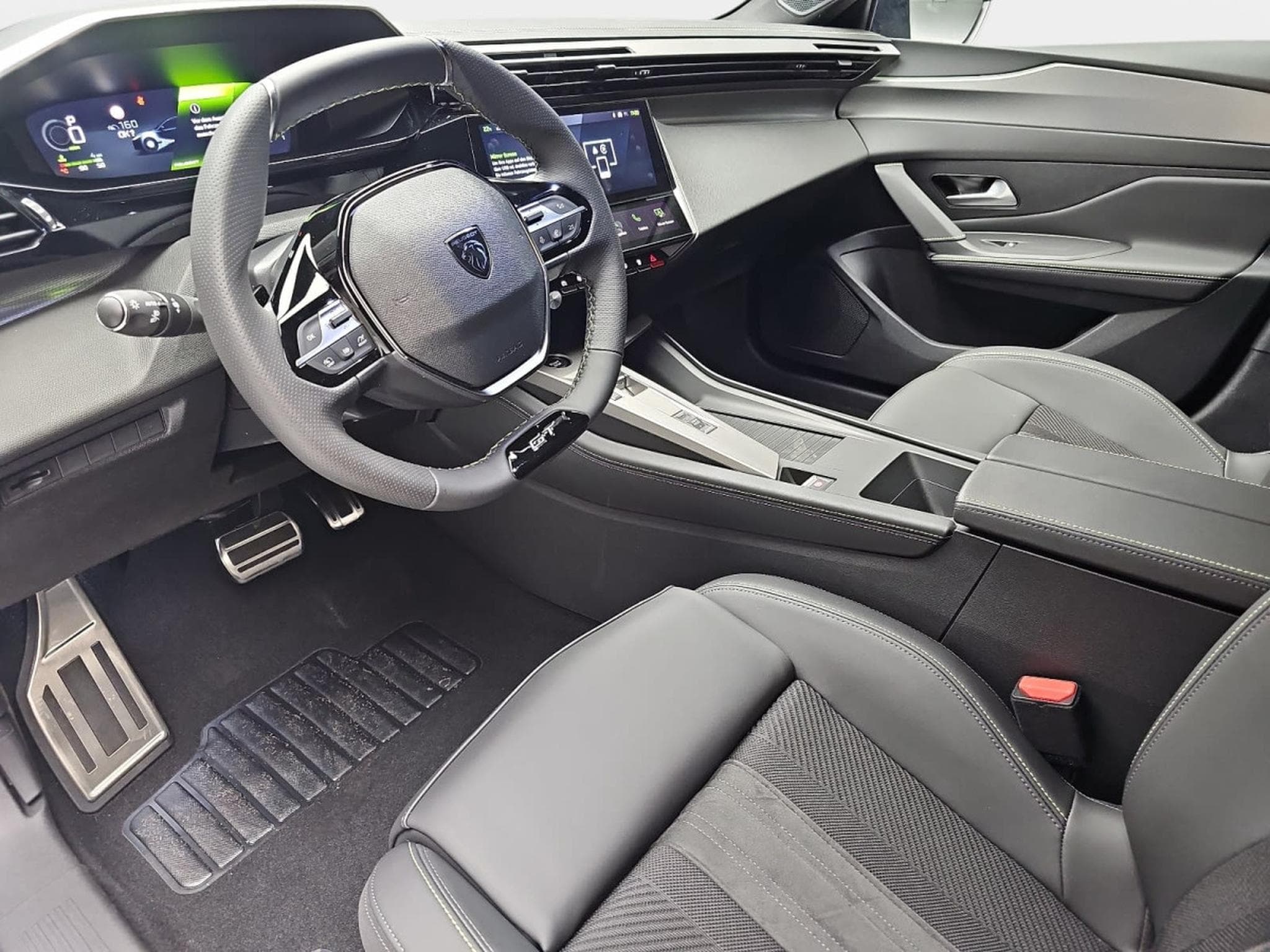 Peugeot 308 1.2 Hybrid e-DSC6 145 GT (2026) - Photo 18