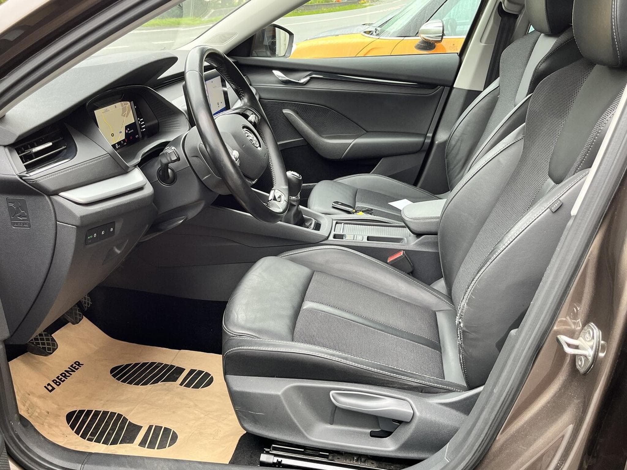 Skoda Octavia Ambition+ diesel 2.0 L 116 ch (2020) - Foto 10
