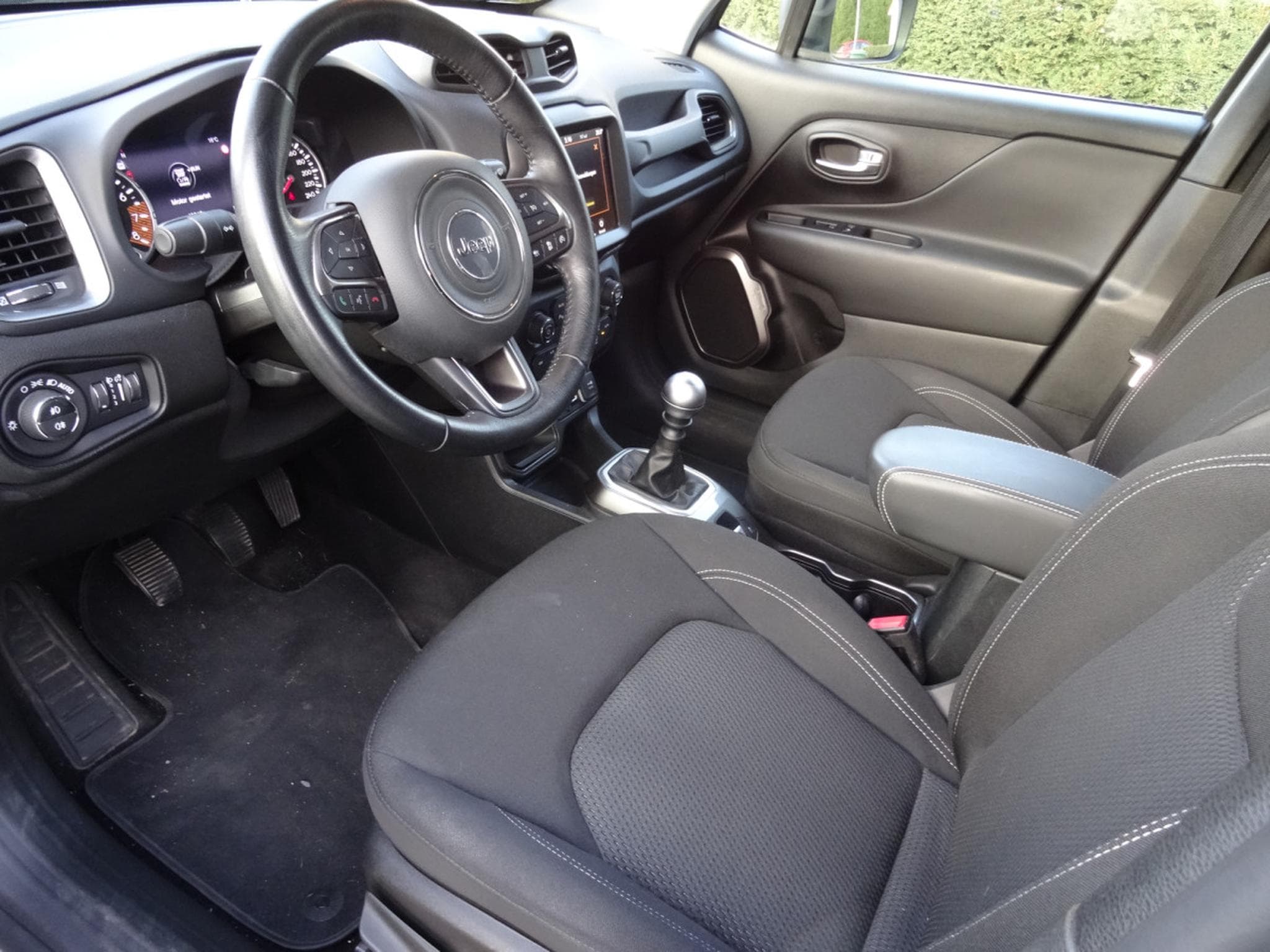 Jeep Renegade 1.0 TGDi LIMITED 4X2 (2020) - Photo 19