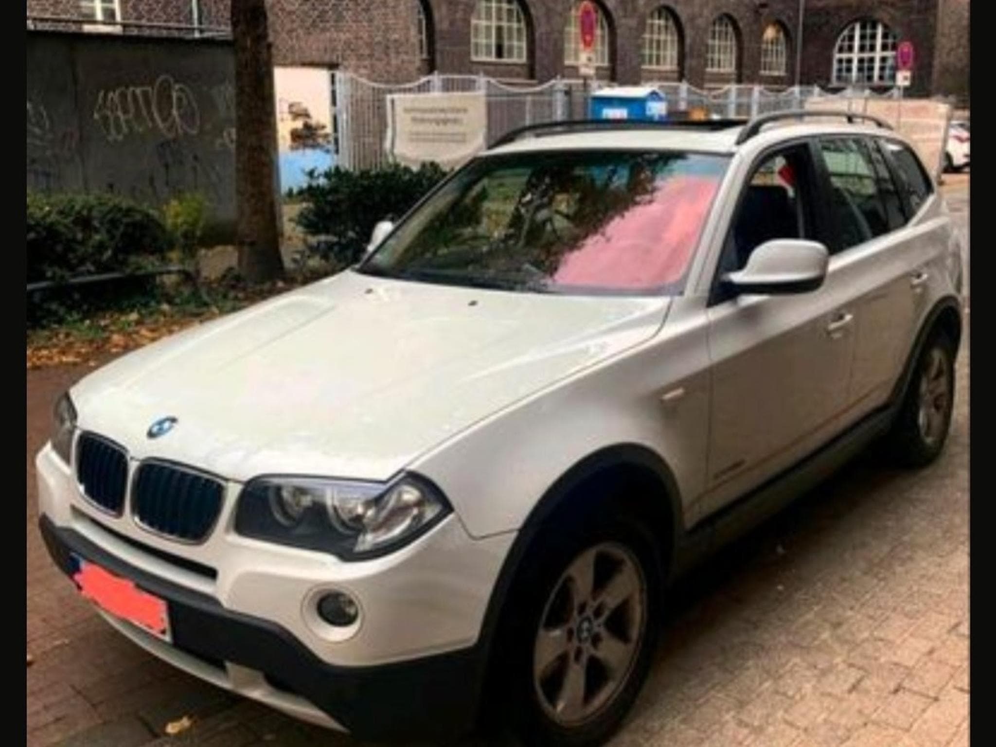 BMW X3 Xdrive 18d (2009) - Photo 1