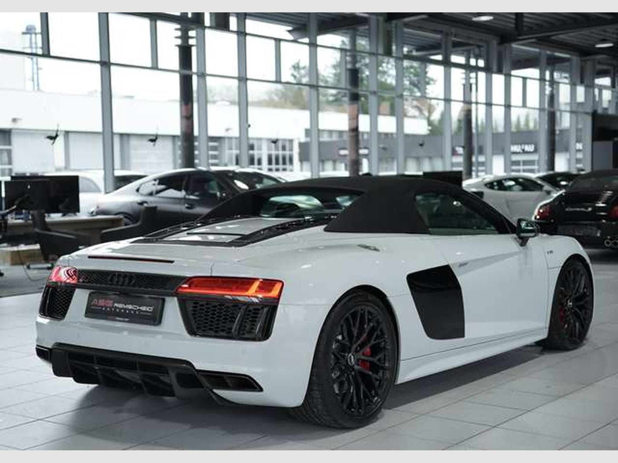 Audi R8 q. Spyder *1.Hand *S-AGA *NO OPF* *33TSD KM (2017) - Foto 13