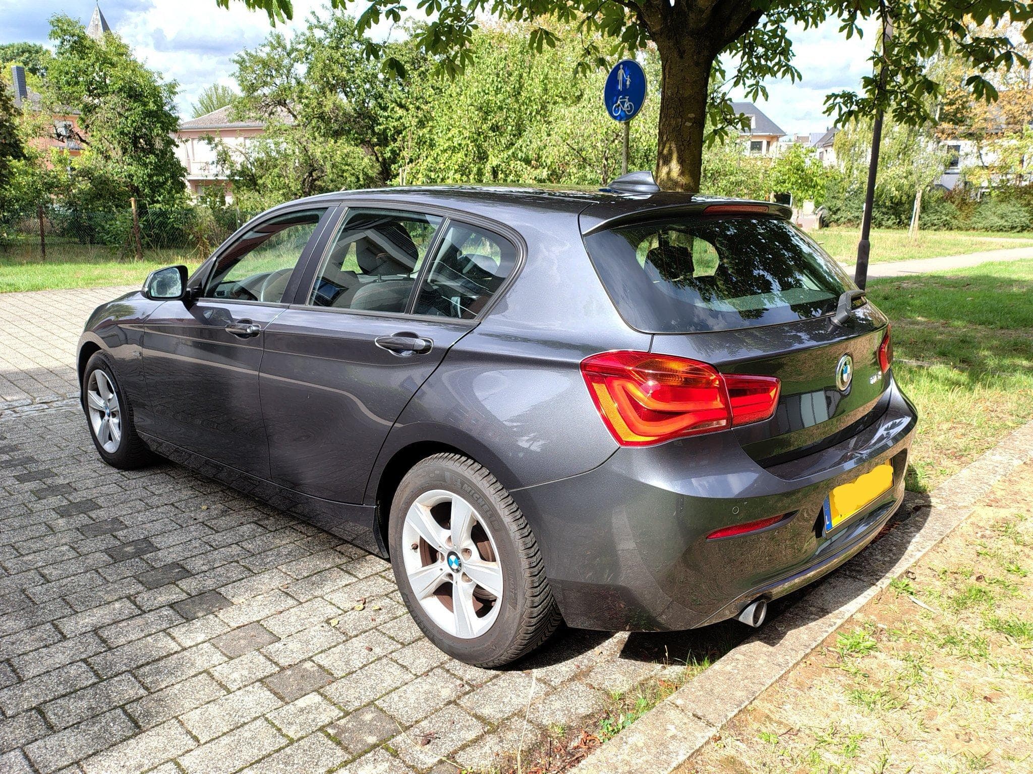 BMW 116 116d Sportline (2017) - Foto 5