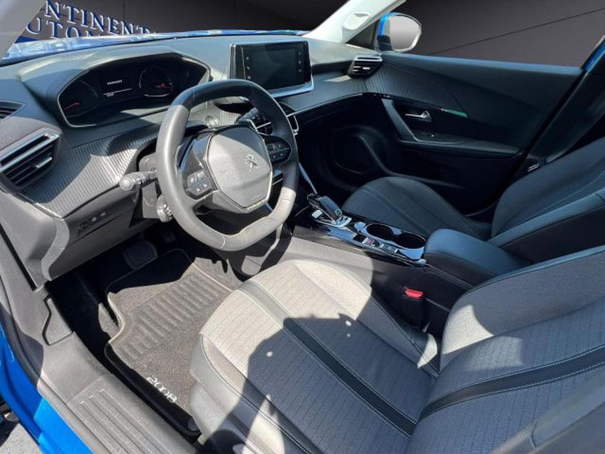 Peugeot 2008 2008 Allure KLIMA,NAVI,PDC,360CAM,SHZ,TEMPOMAT (2021) - Photo 9