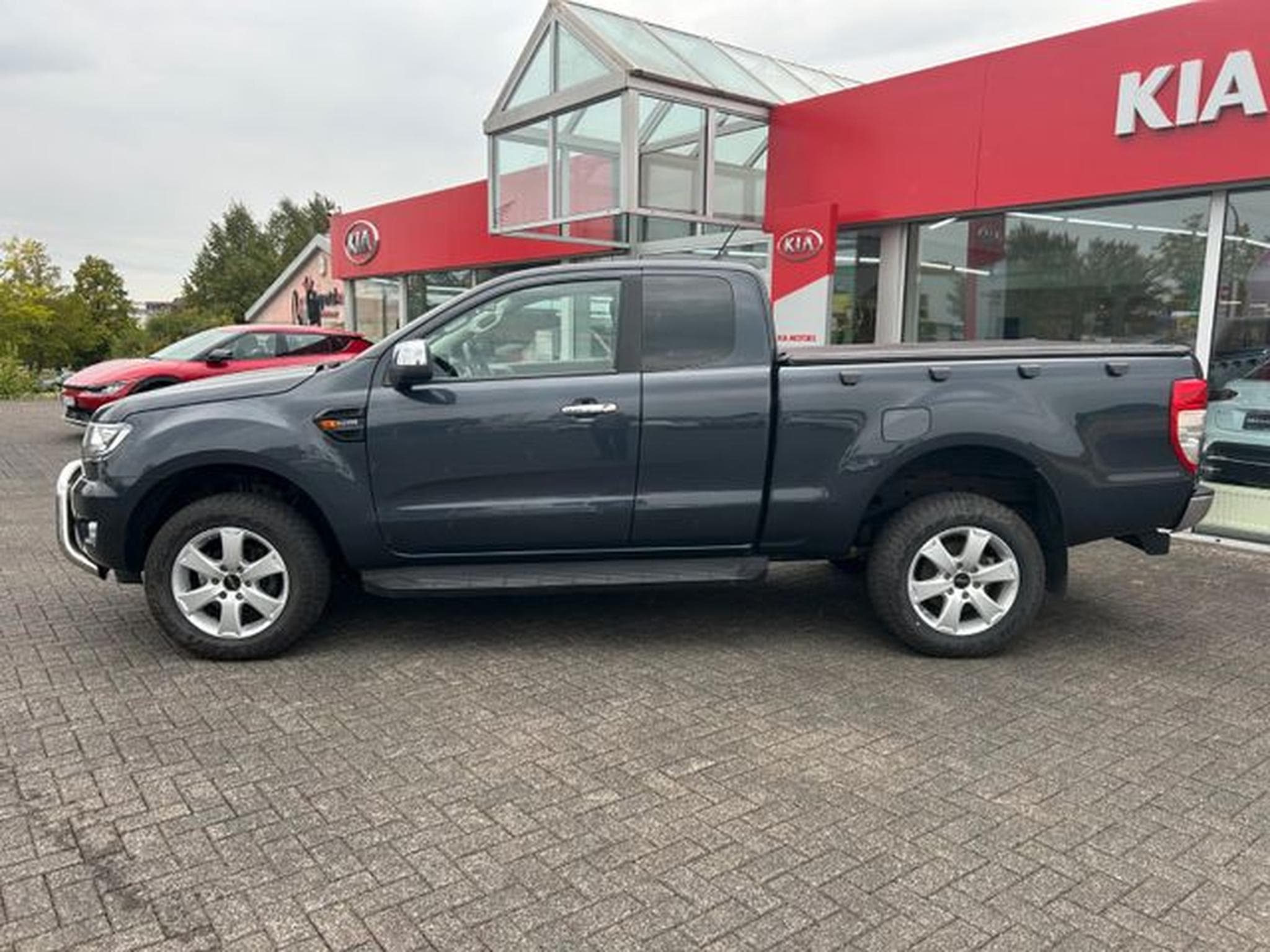 Ford Ranger Ranger 2,0 TDCi Panther XLT Extrakabine 4x4 AHK (2019) - Photo 4