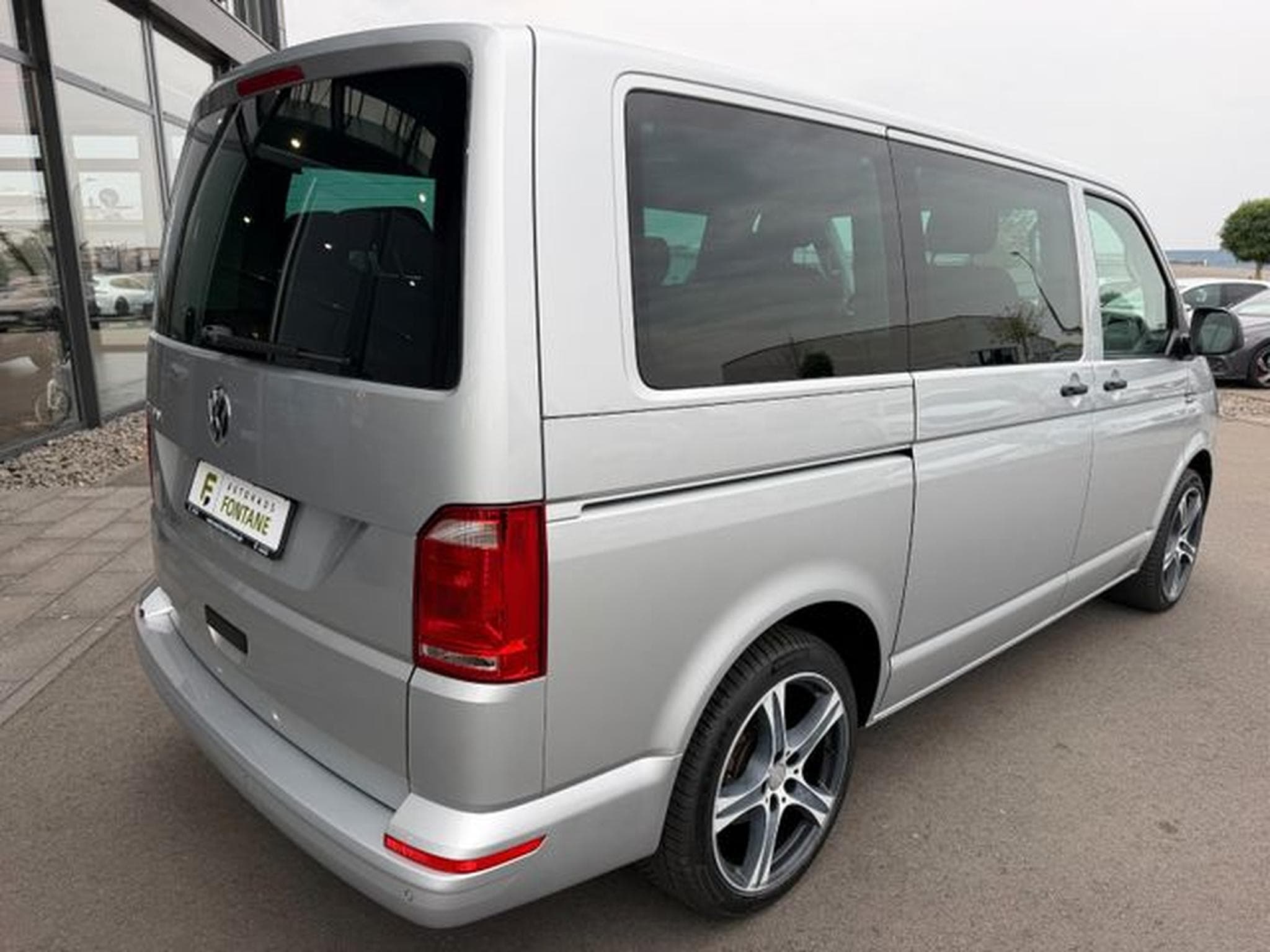 VW T6.1 T6 Bus Multivan Navi Kamera Standheizung AHK ACC (2019) - Photo 7