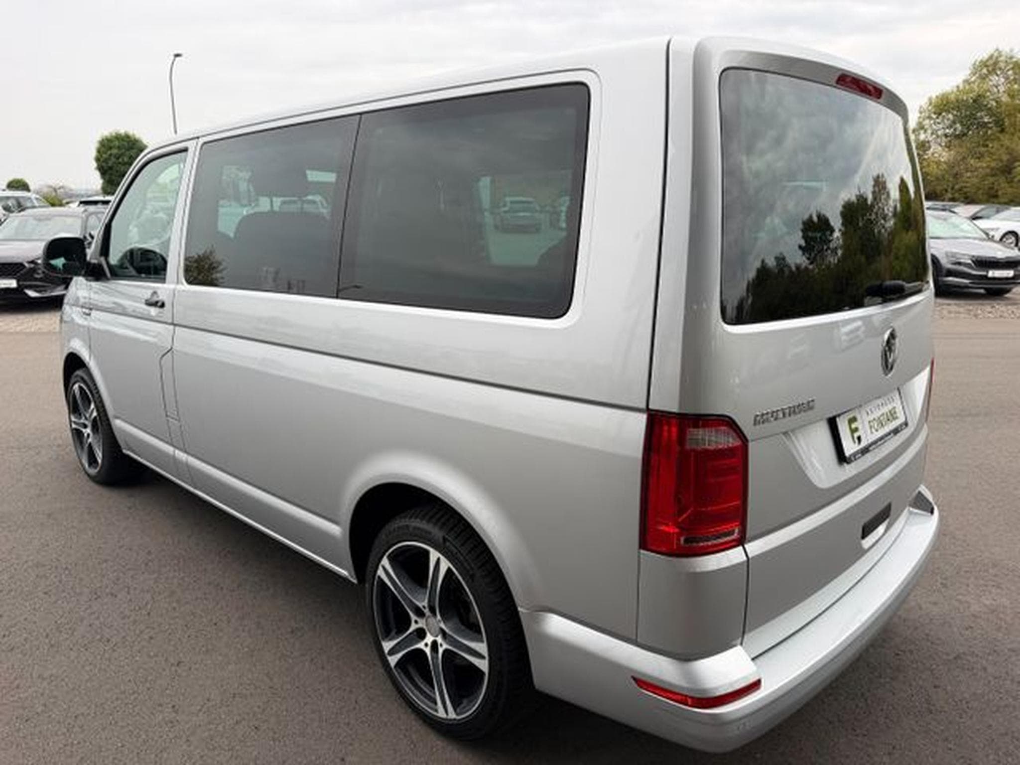 VW T6.1 T6 Bus Multivan Navi Kamera Standheizung AHK ACC (2019) - Photo 9