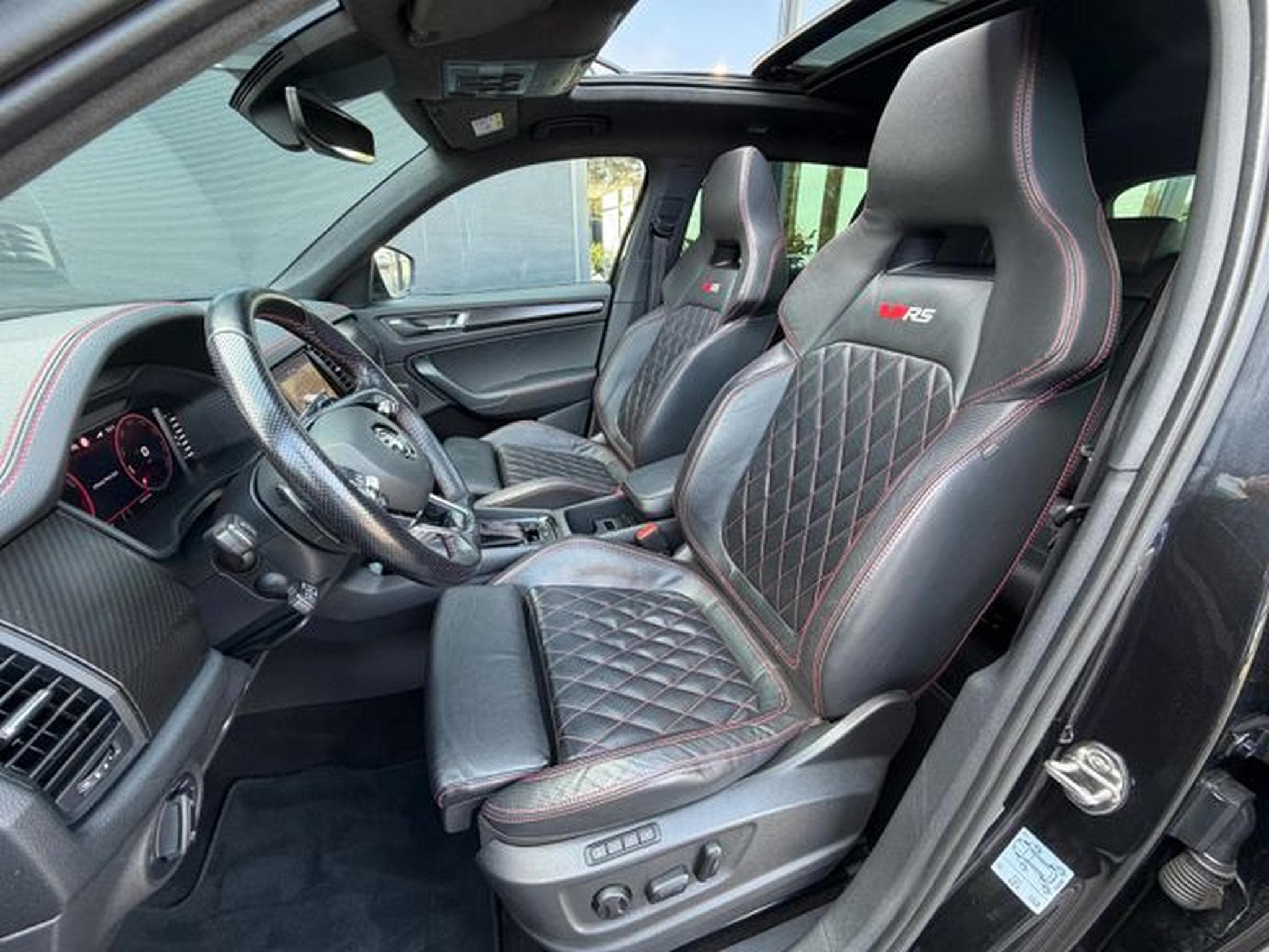 Skoda Kodiaq Kodiaq 2,0TSi RS 4x4 FL Pano AHK Leder Standhz (2021) - Photo 10
