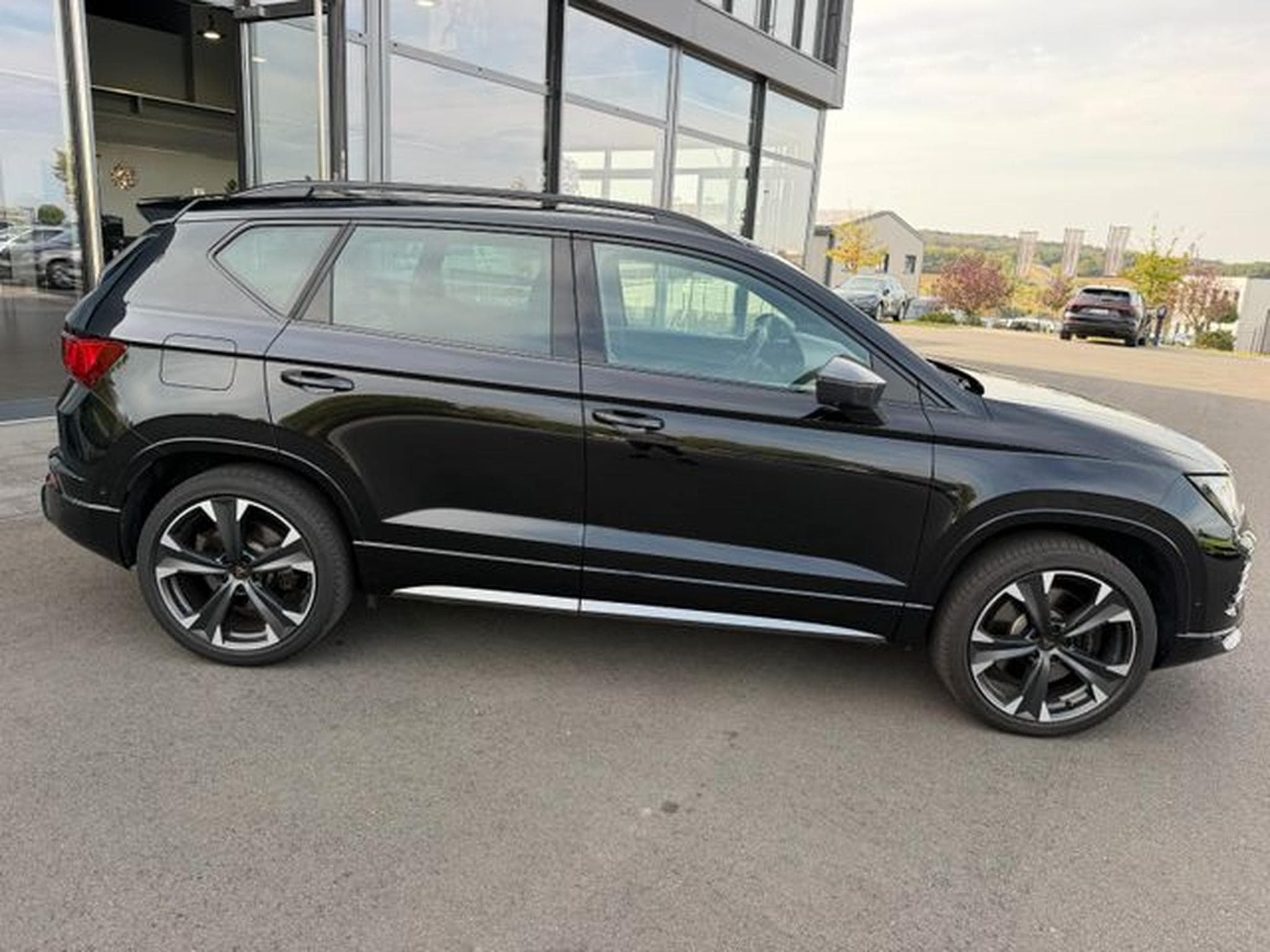 Cupra Ateca Ateca 2,0TSi VZ 4Drive Pano Navi 360° Teilleder (2025) - Photo 6