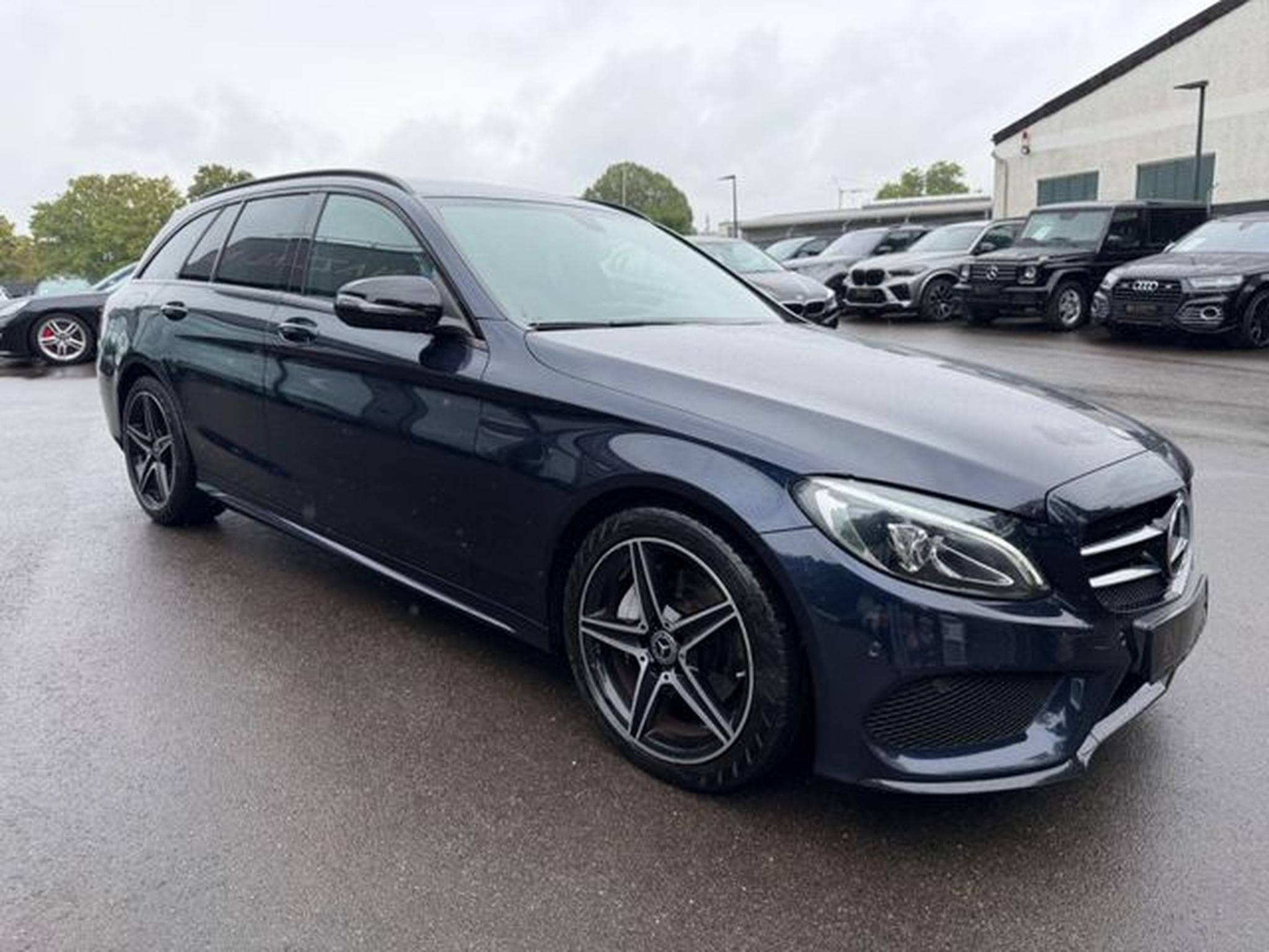 Mercedes C 180 C 180d T*AMG-LINE*AUT.*NIGHT*VOLL-LED*NAVI*LEDER (2017) - Foto 4