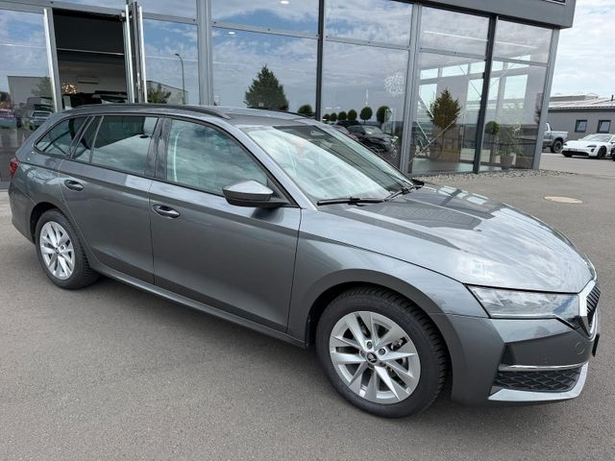 Skoda Octavia Octavia 2.0 TDI Selection Kamera Keyless LED ACC (2025) - Photo 3