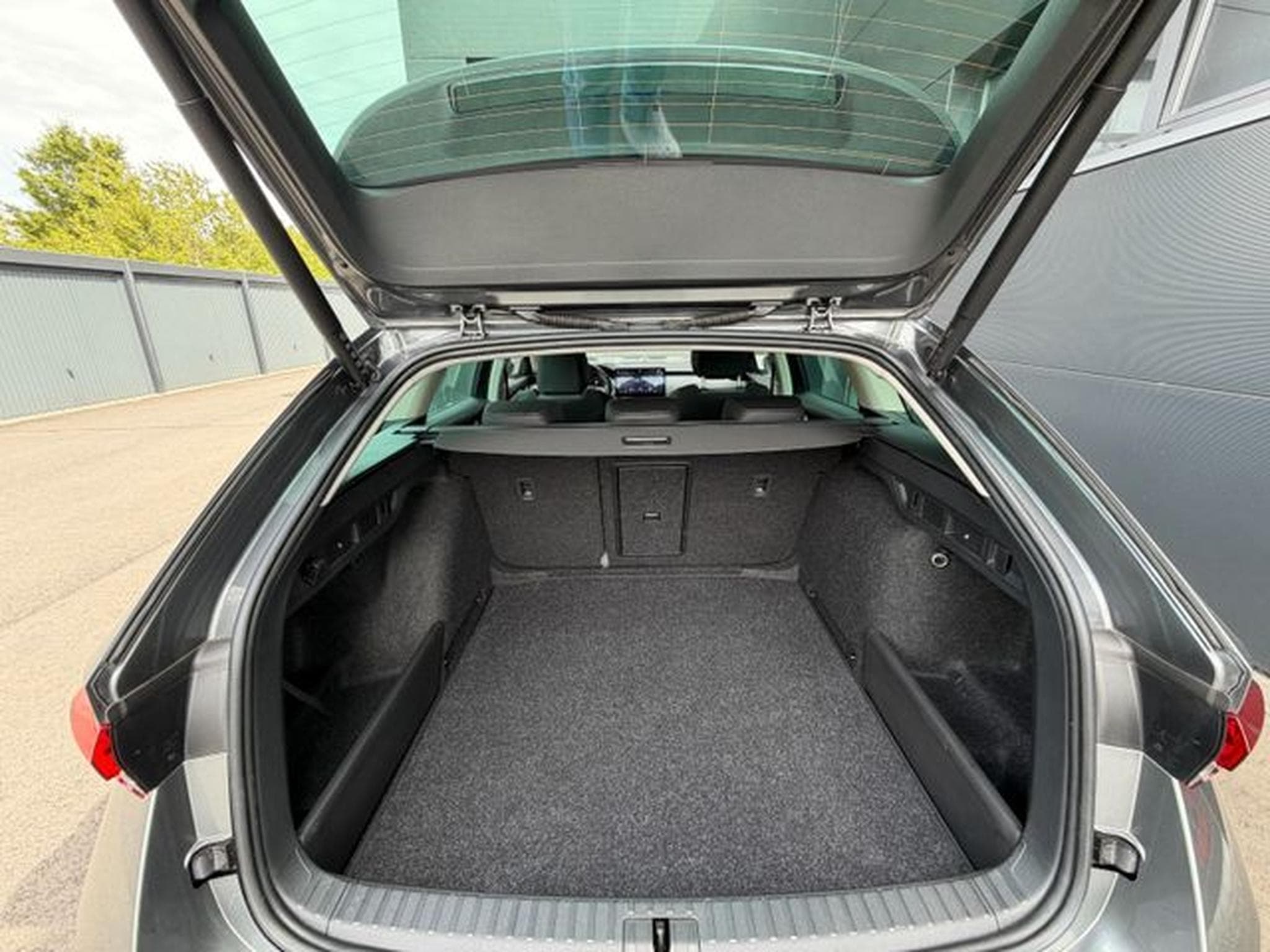 Skoda Octavia Octavia 2.0 TDI Selection Kamera Keyless LED ACC (2025) - Photo 12