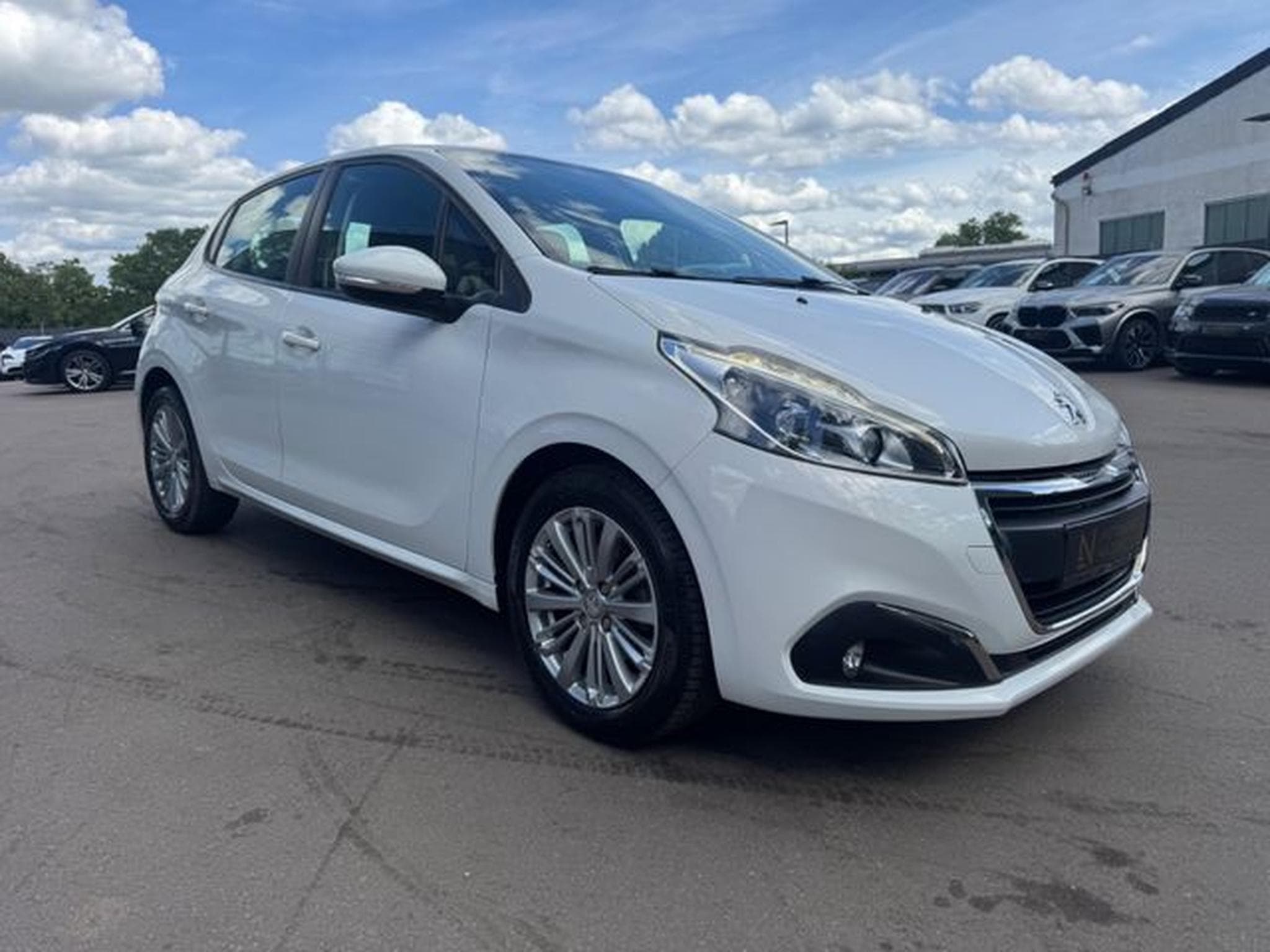 Peugeot 208 208 1.6 STYLE BLUEHDI*5.TÜRIG*KLIMA*2.HD*EURO.6* (2017) - Photo 4