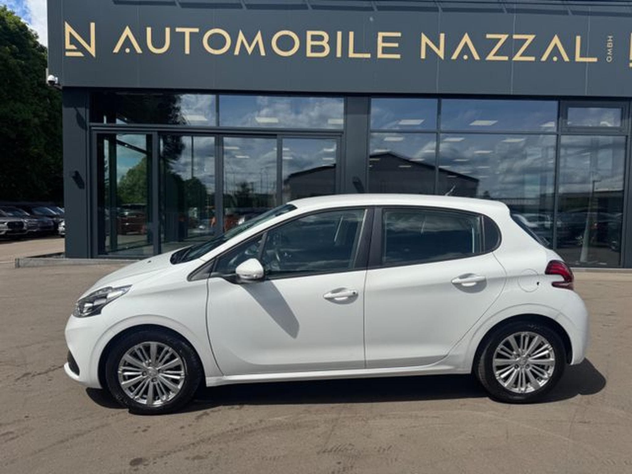 Peugeot 208 208 1.6 STYLE BLUEHDI*5.TÜRIG*KLIMA*2.HD*EURO.6* (2017) - Photo 13