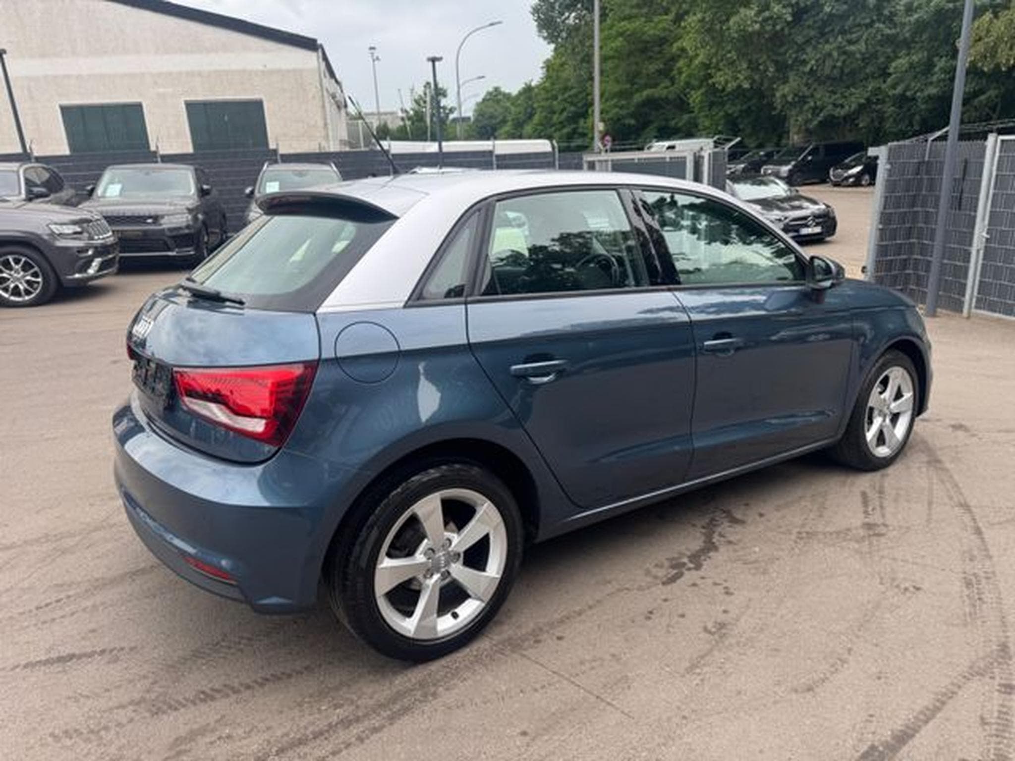 Audi A1 A1 SPORTBACK SPORT *AUT*KLIMA*SHZ*LED*NAVI* (2017) - Photo 6