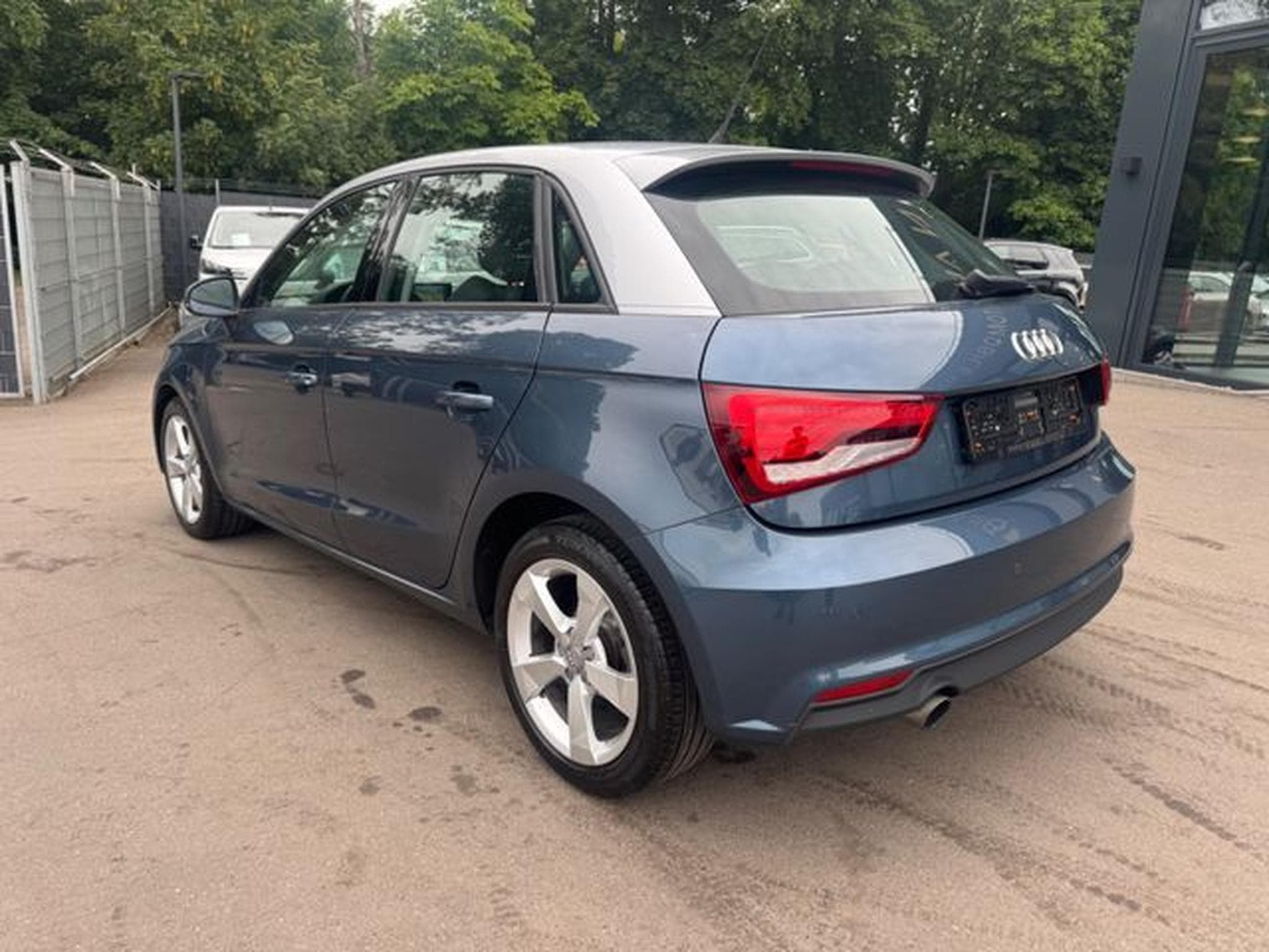 Audi A1 A1 SPORTBACK SPORT *AUT*KLIMA*SHZ*LED*NAVI* (2017) - Photo 8